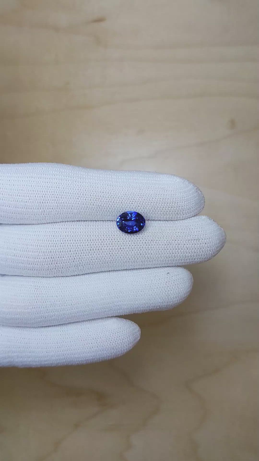 2.93 Ct. Blue Sapphire from Ceylon (Sri Lanka) Size Video
