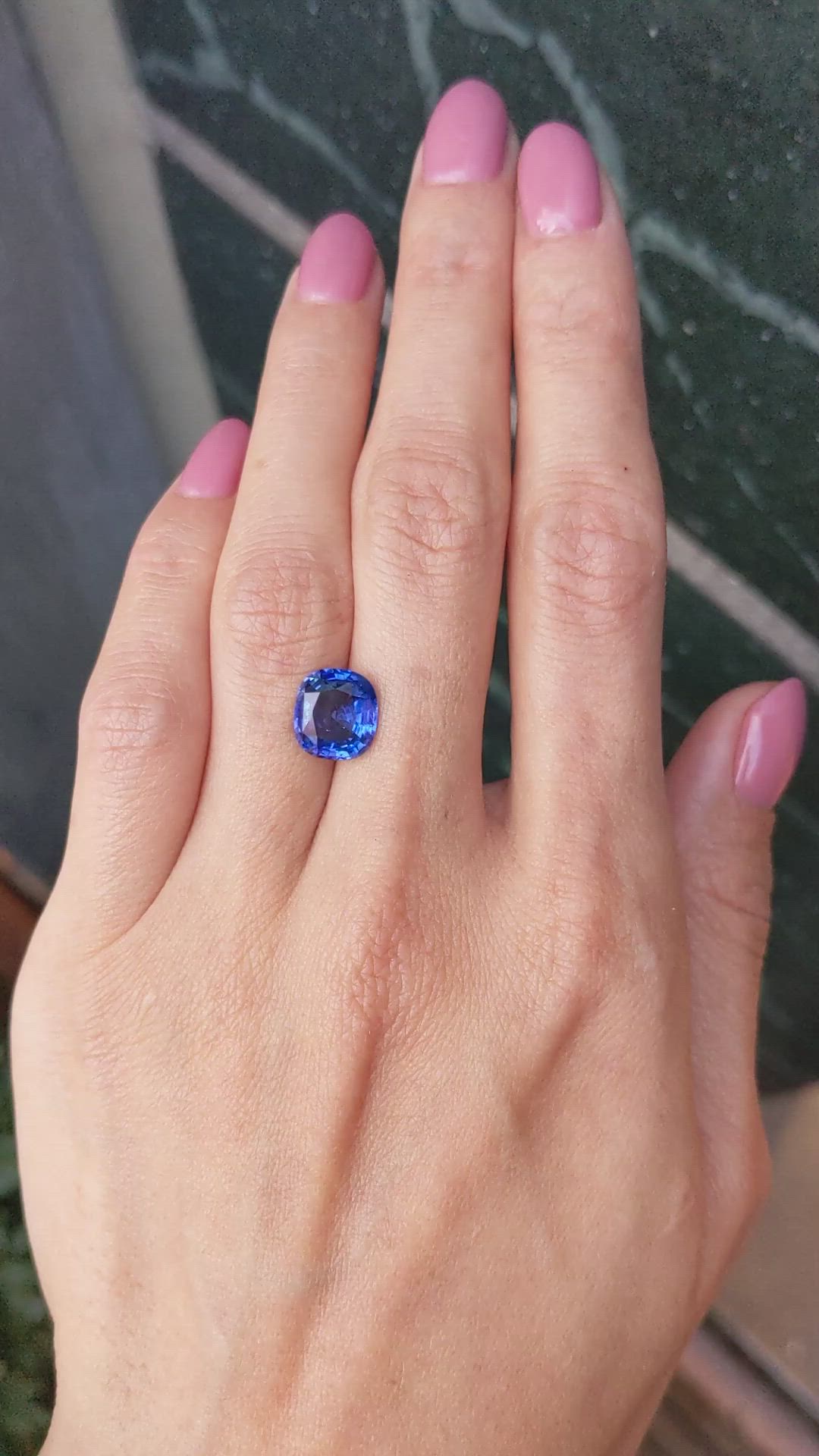 3.98 Ct. Blue Sapphire from Ceylon (Sri Lanka) Size Video