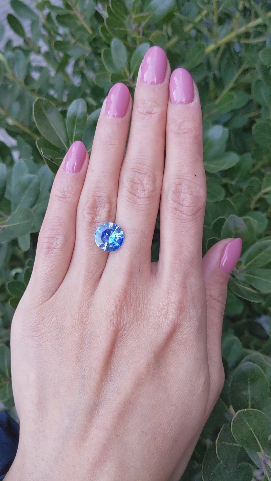 4.58 Ct. Blue Sapphire from Ceylon (Sri Lanka) Size Video