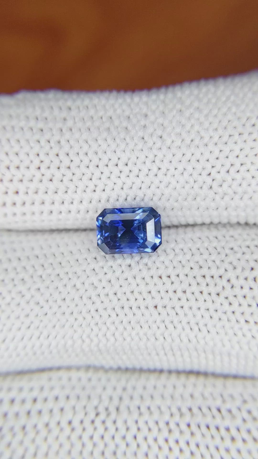 1.80 Ct. Blue Sapphire from Ceylon (Sri Lanka) Size Video