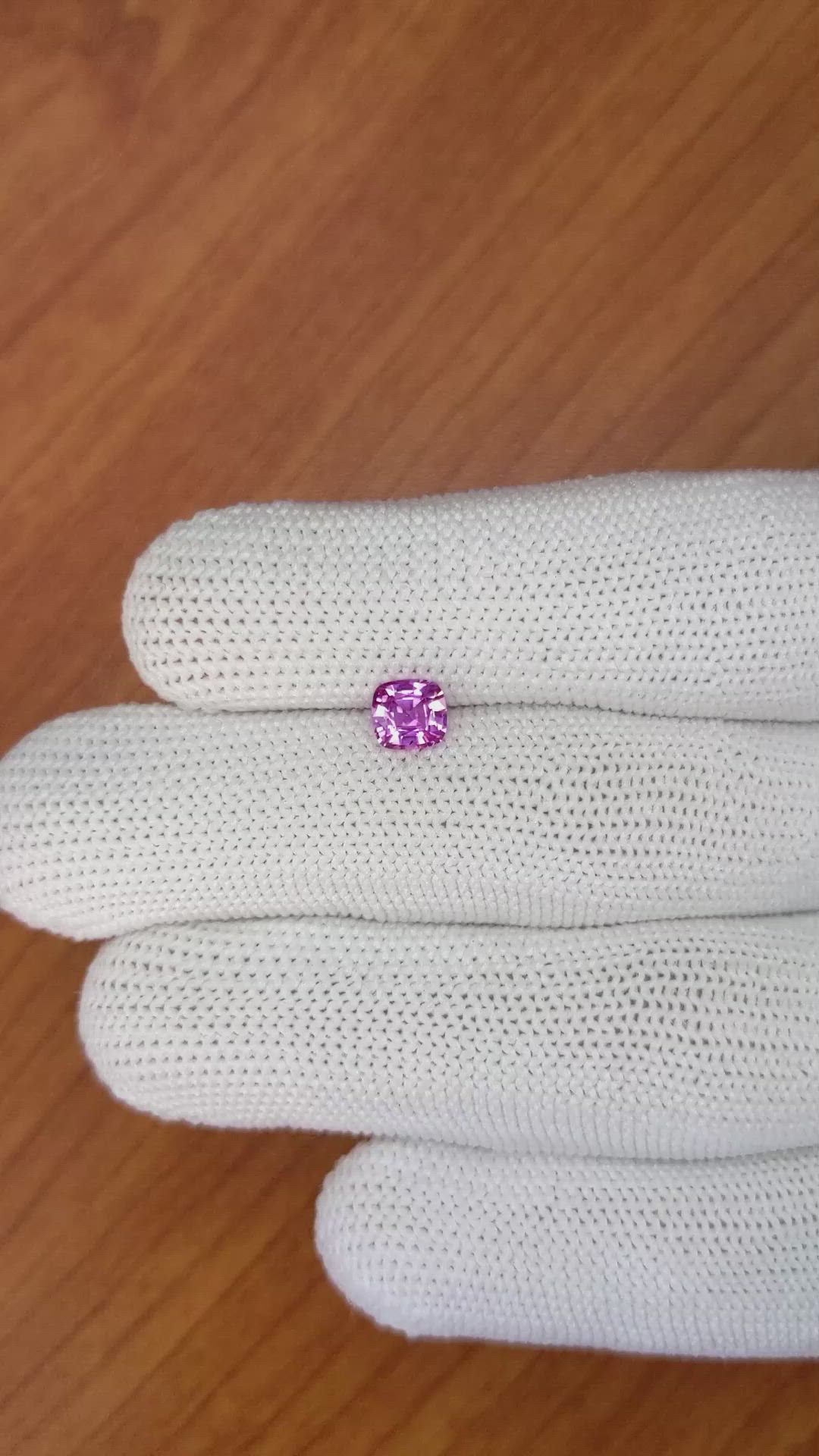 0.84 Ct. Purplish Pink Sapphire from Ceylon (Sri Lanka) Size Video