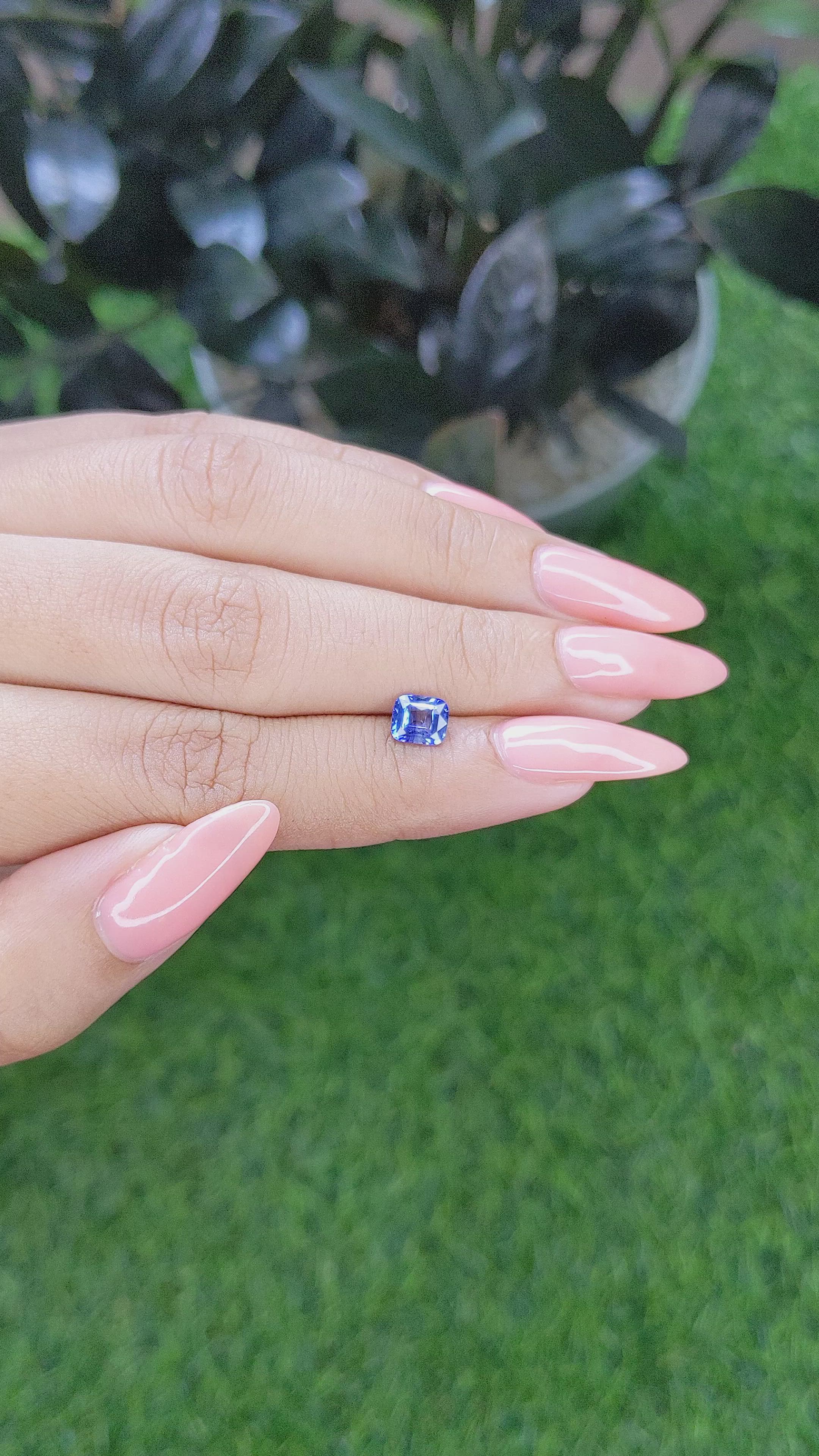 1.01 Ct. Bi Color Sapphire from Africa Size Video