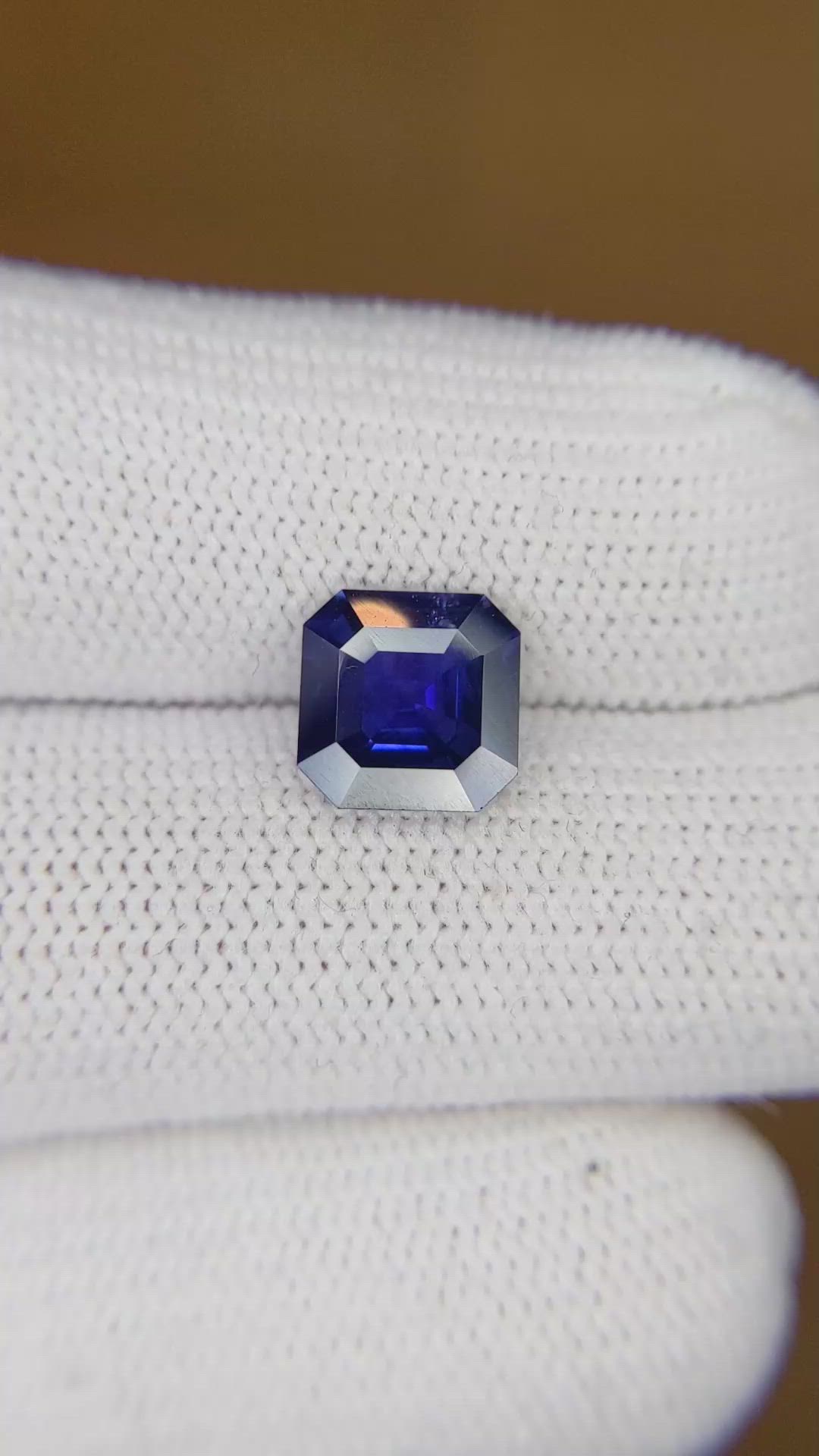 2.18 Ct. Blue Sapphire from Ceylon (Sri Lanka) Size Video