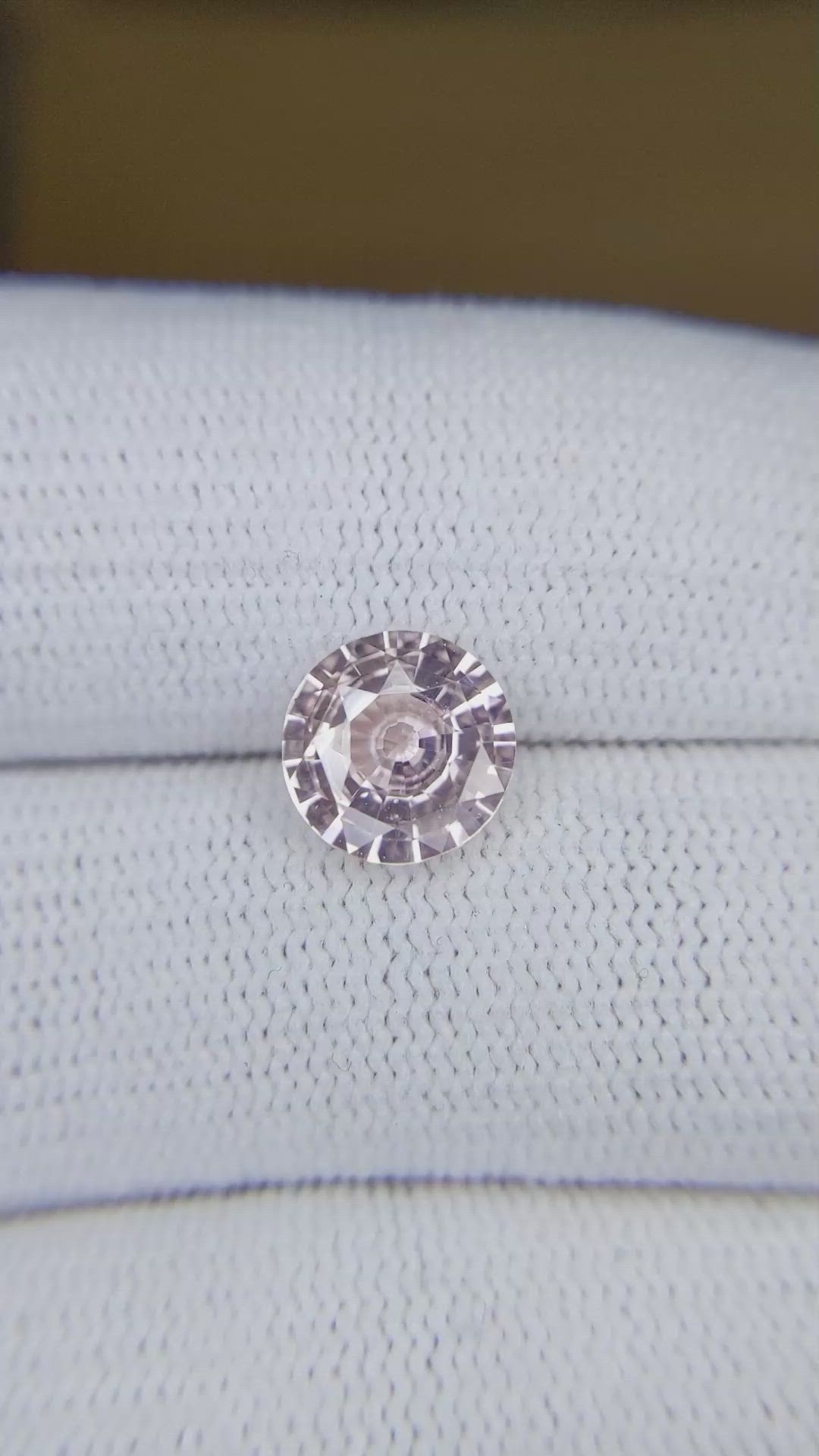 2.23 Ct. Pink Sapphire from Ceylon (Sri Lanka) Size Video