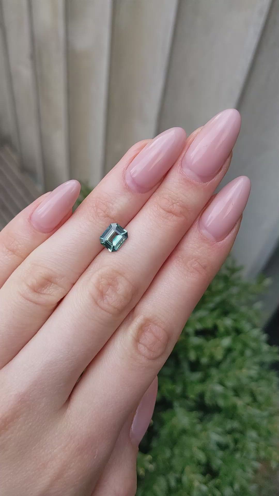 2.04 Ct. Yellowish Green Sapphire from Ceylon (Sri Lanka) Size Video