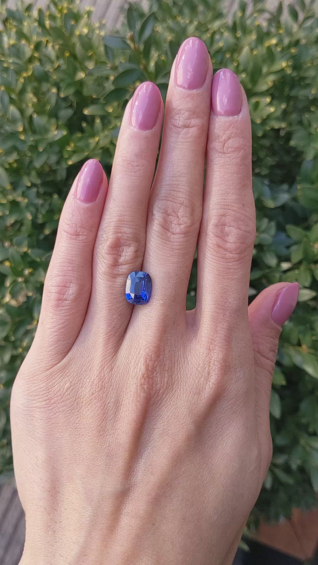 3.39 Ct. Blue Sapphire from Ceylon (Sri Lanka) Size Video