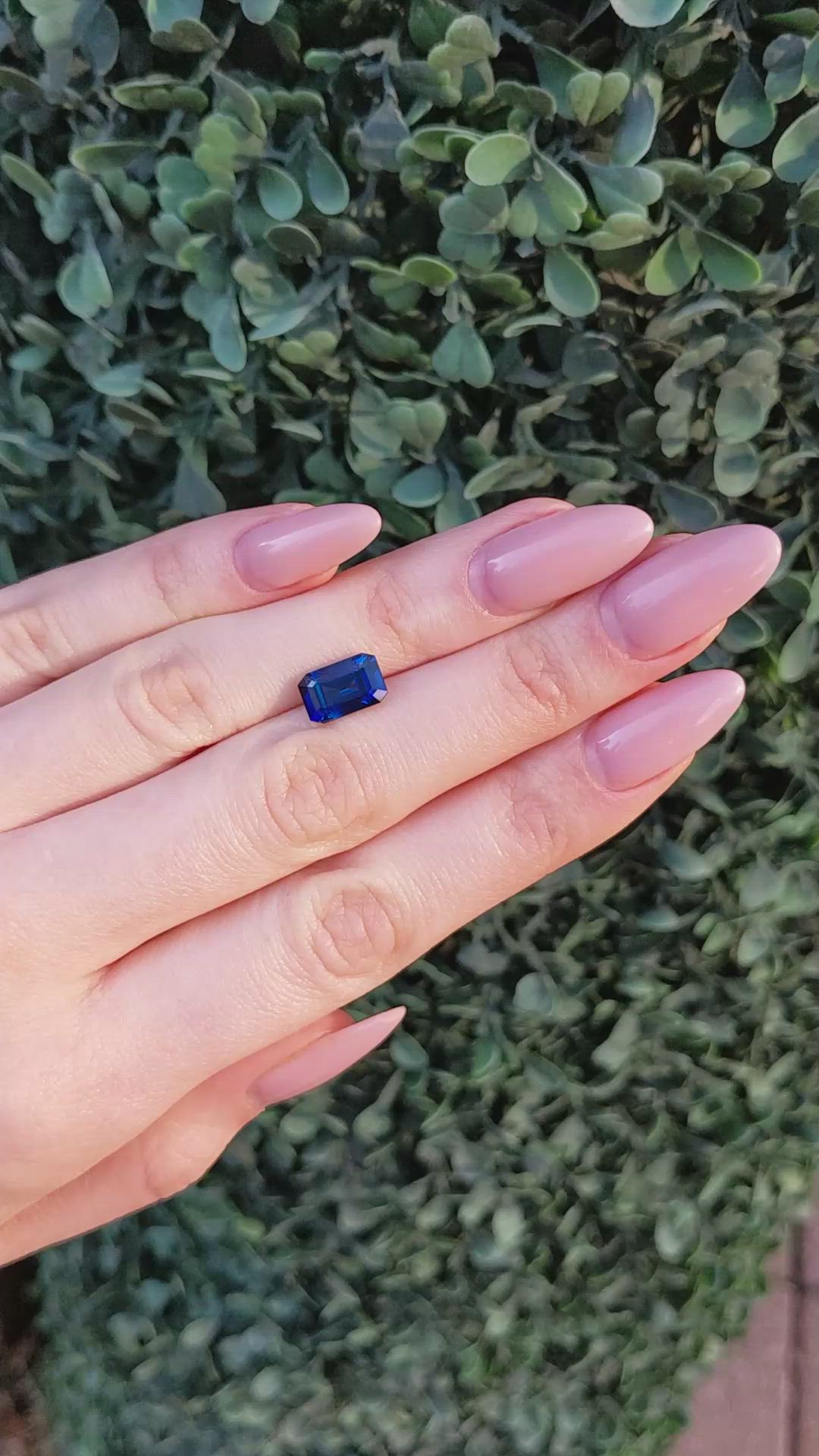 3.17 Ct. Blue Sapphire from Ceylon (Sri Lanka) Size Video