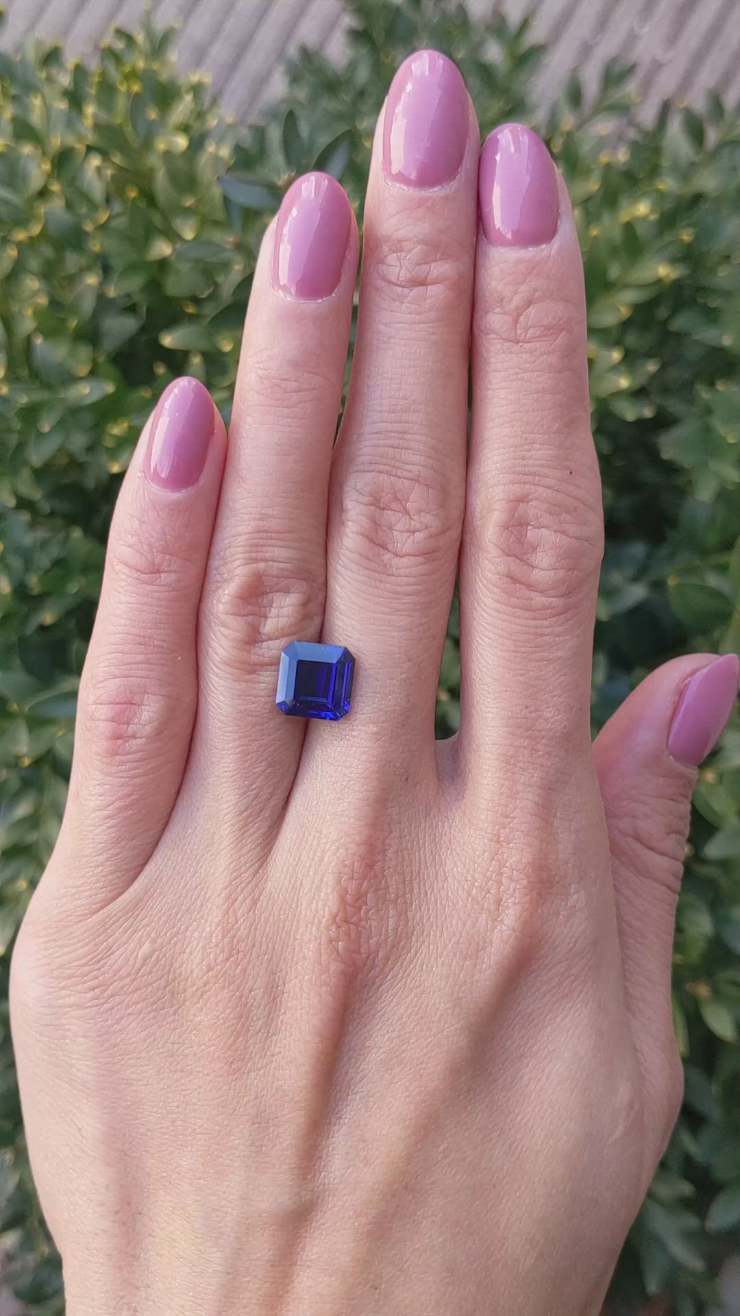 4.11 Ct. Blue Sapphire from Ceylon (Sri Lanka) Size Video