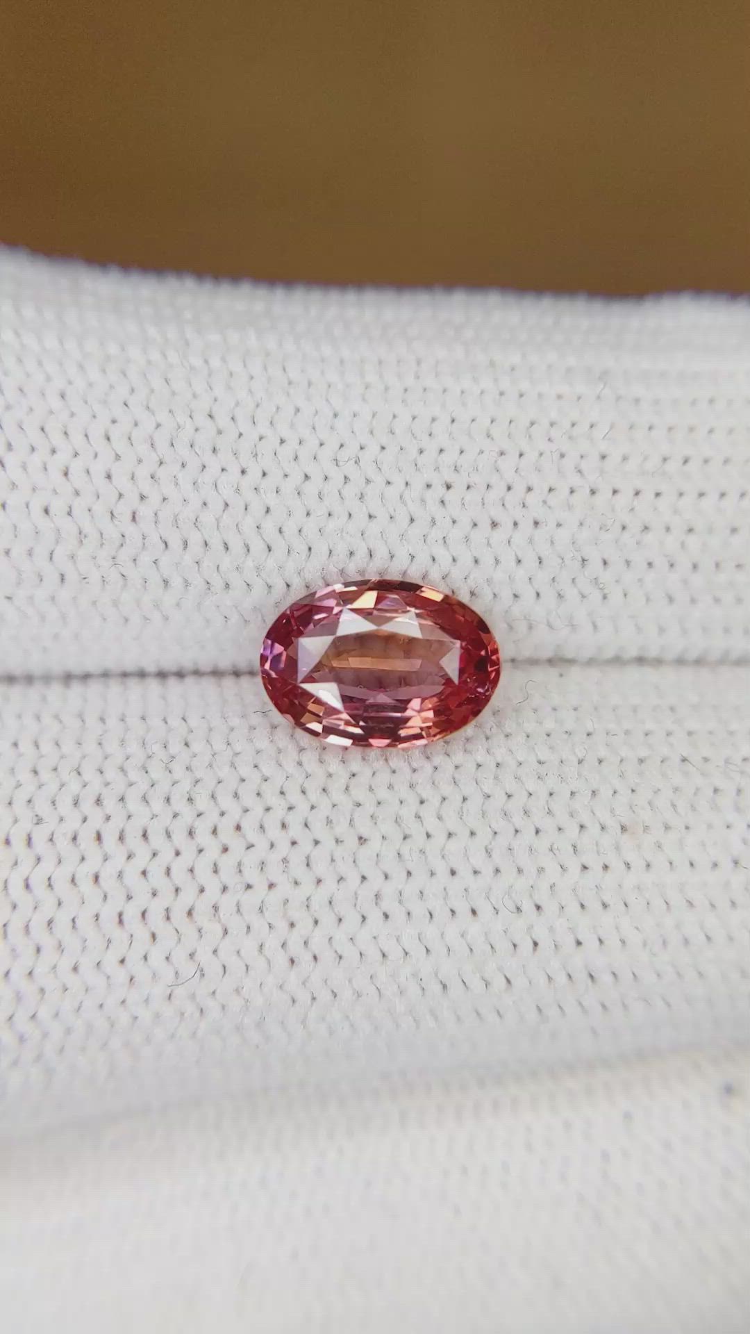 2.09 Ct. Padparadscha Sapphire from Ceylon (Sri Lanka) Size Video