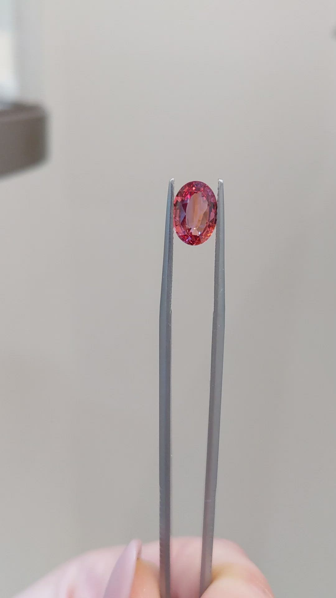 2.09 Ct. Padparadscha Sapphire from Ceylon (Sri Lanka) Size Video