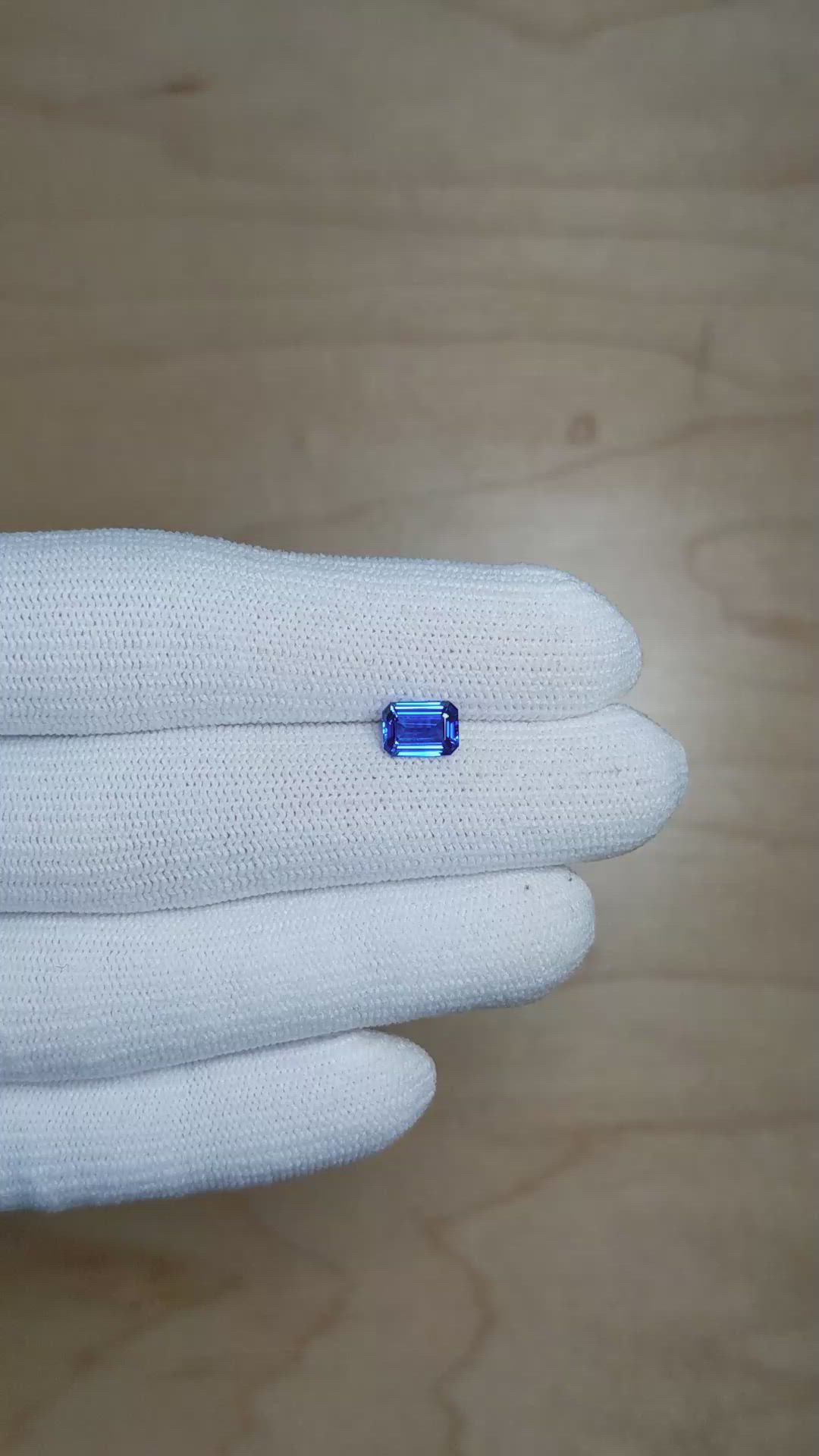 1.25 Ct. Blue Sapphire from Ceylon (Sri Lanka) Size Video