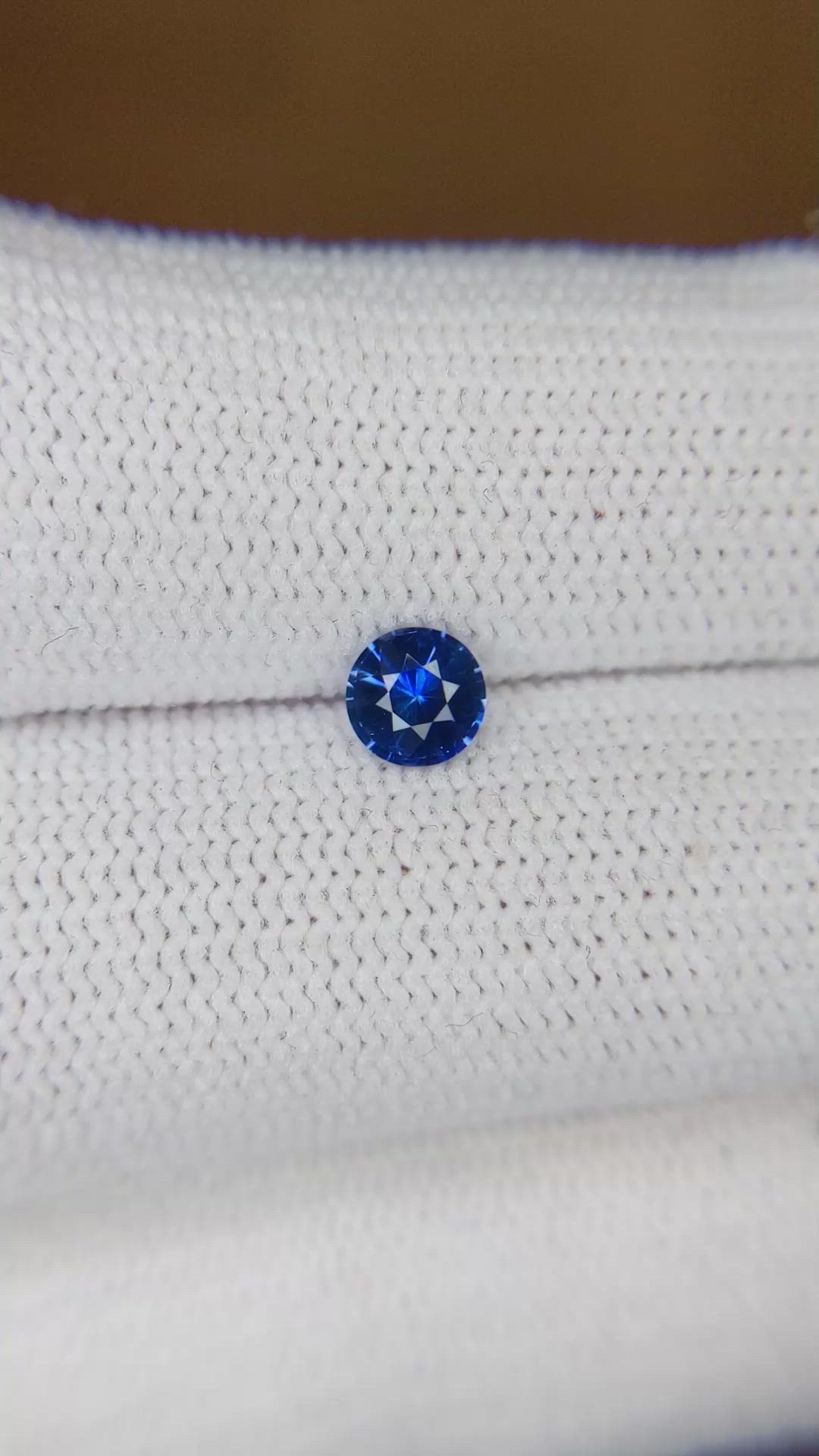 0.47 Ct. Blue Sapphire from Ceylon (Sri Lanka) Size Video