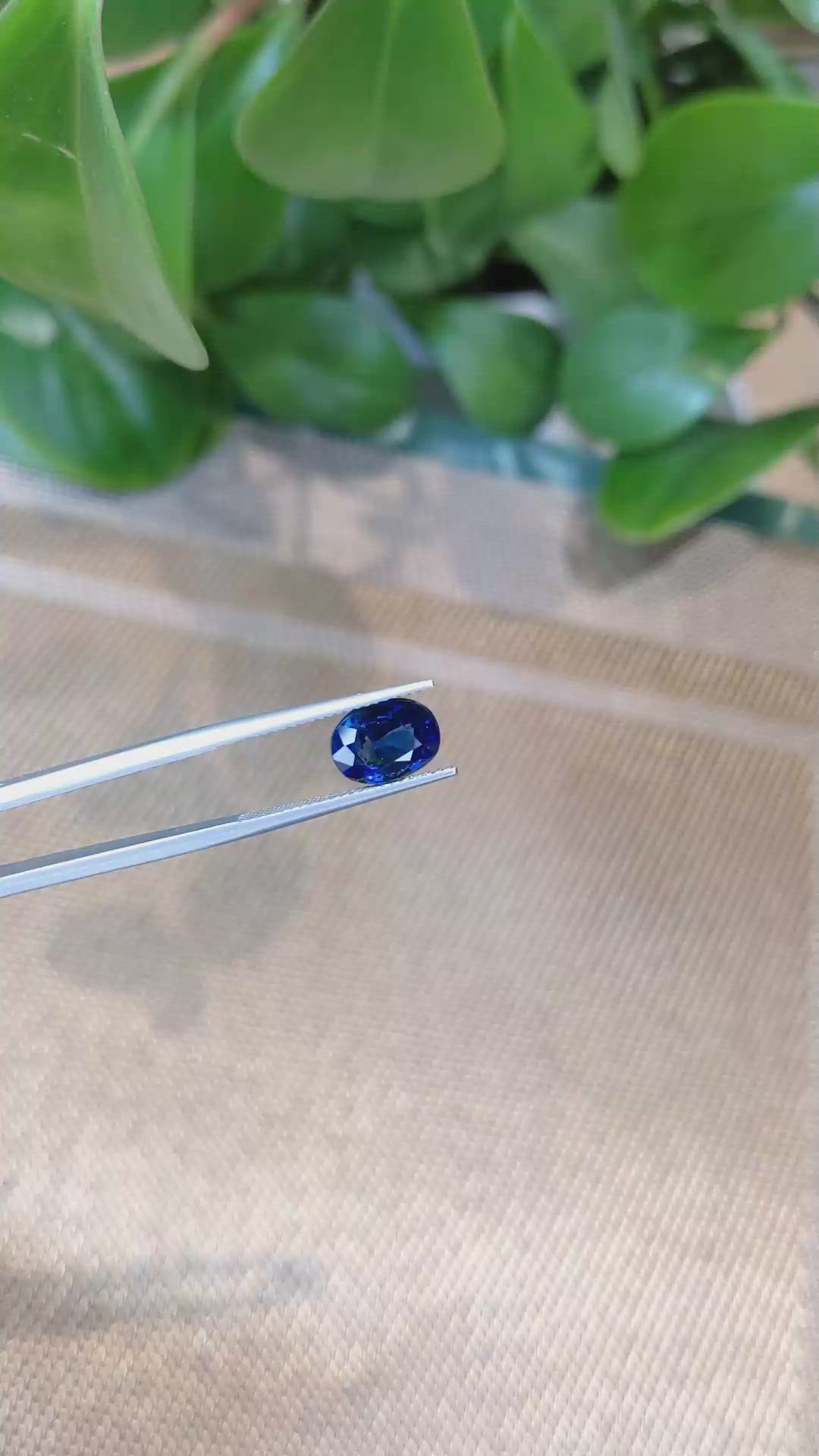 3.17 Ct. Blue Sapphire from Ceylon (Sri Lanka) Size Video