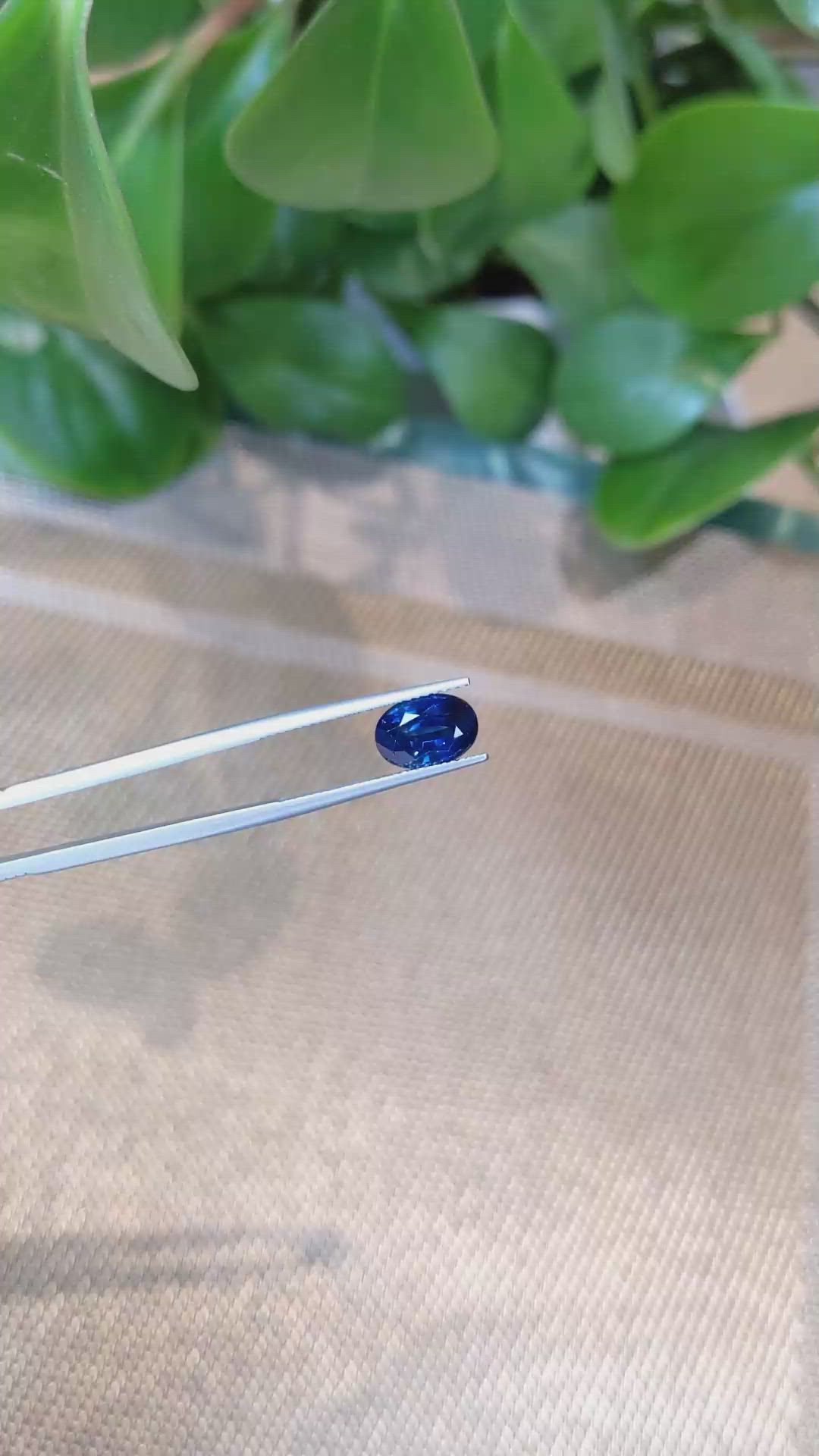 2.91 Ct. Blue Sapphire from Ceylon (Sri Lanka) Size Video