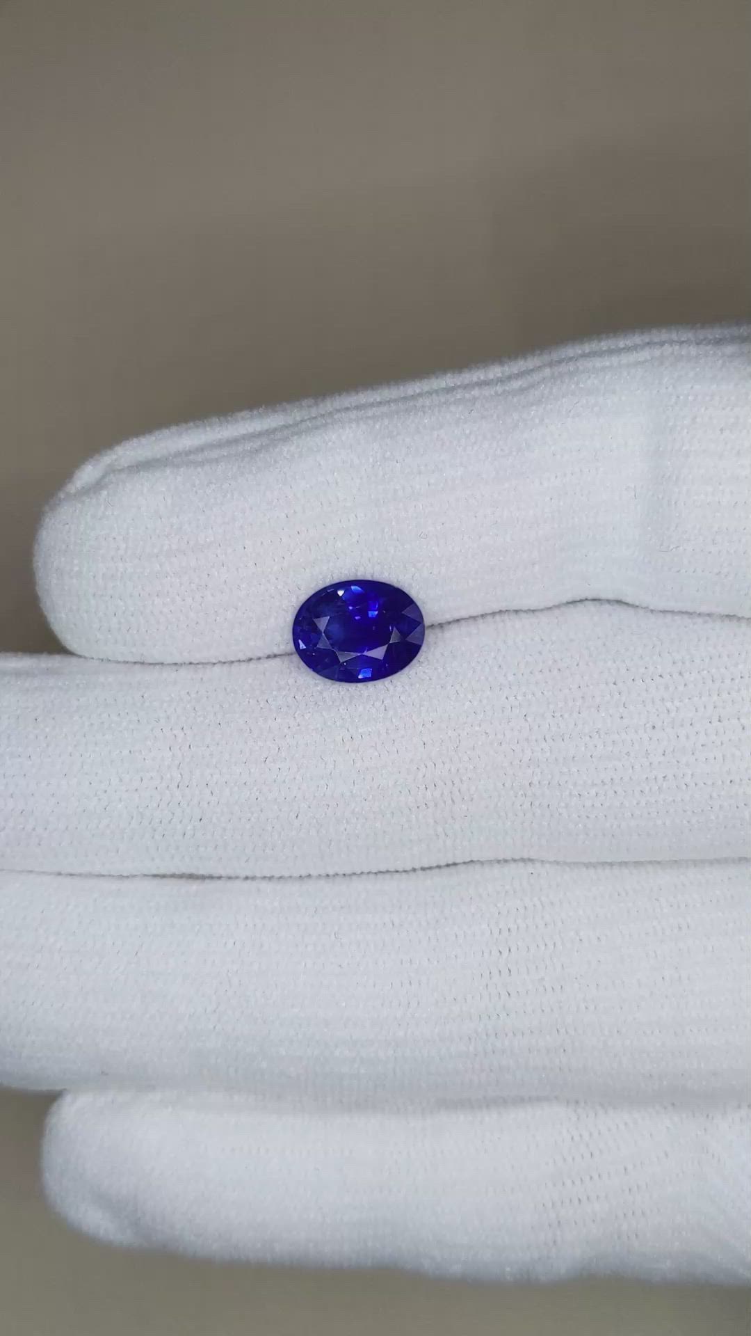 2.68 Ct. Blue Sapphire from Ceylon (Sri Lanka) Size Video