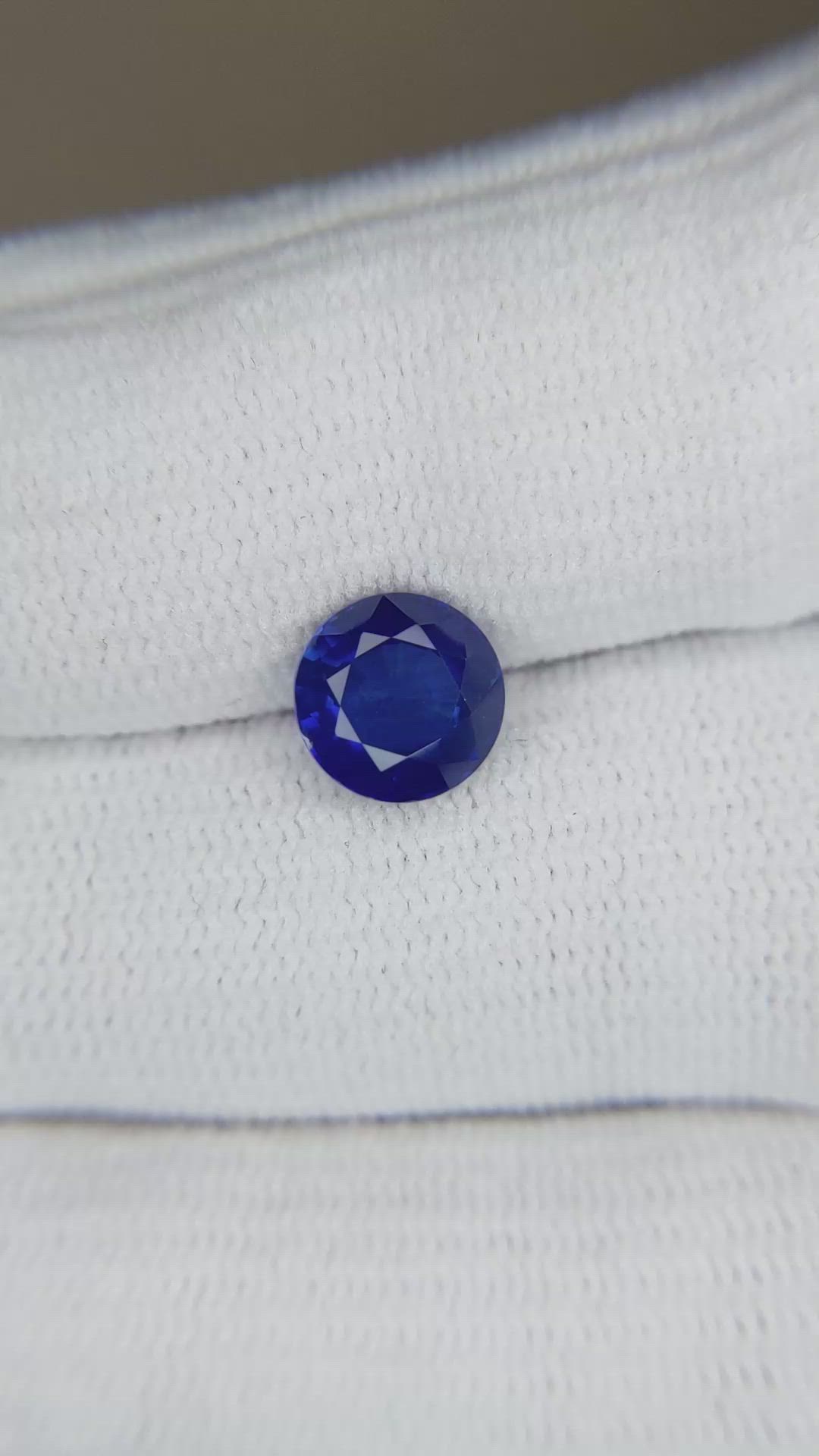 2.41 Ct. Blue Sapphire from Ceylon (Sri Lanka) Size Video