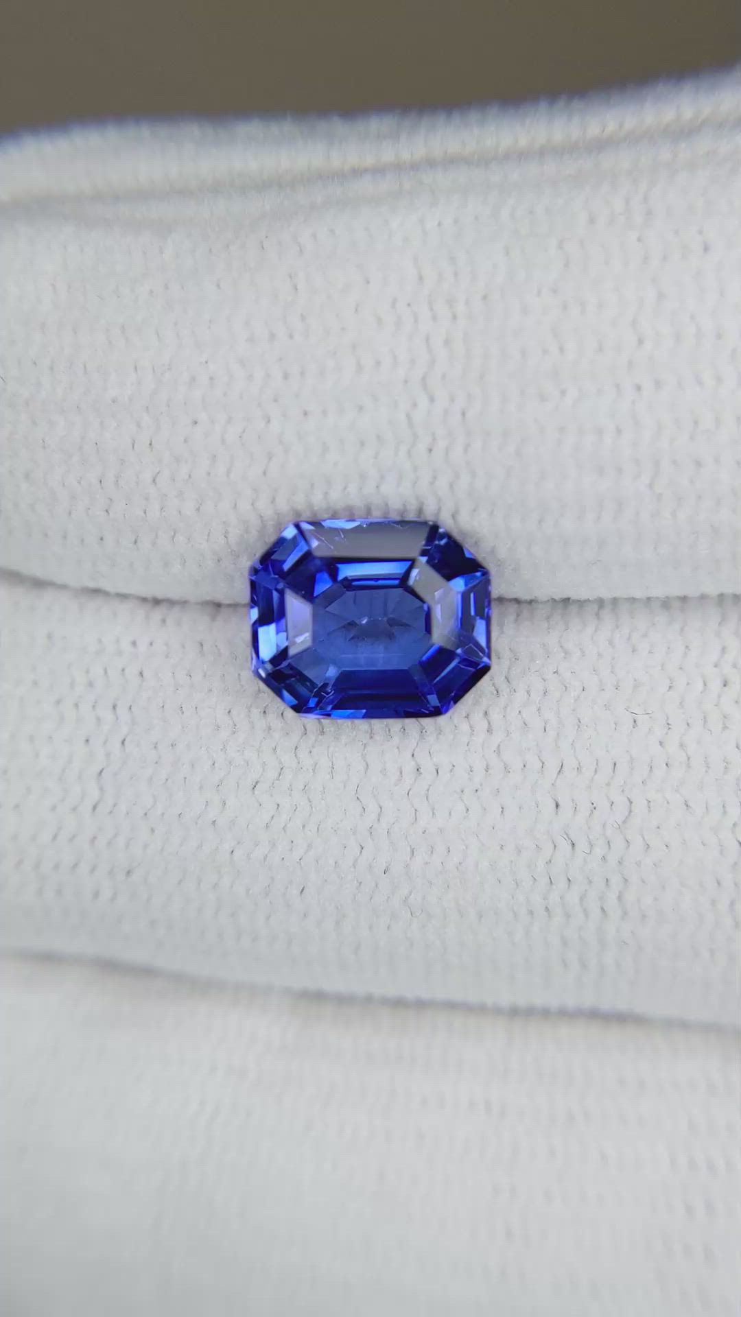 3.20 Ct. Blue Sapphire from Ceylon (Sri Lanka) Size Video