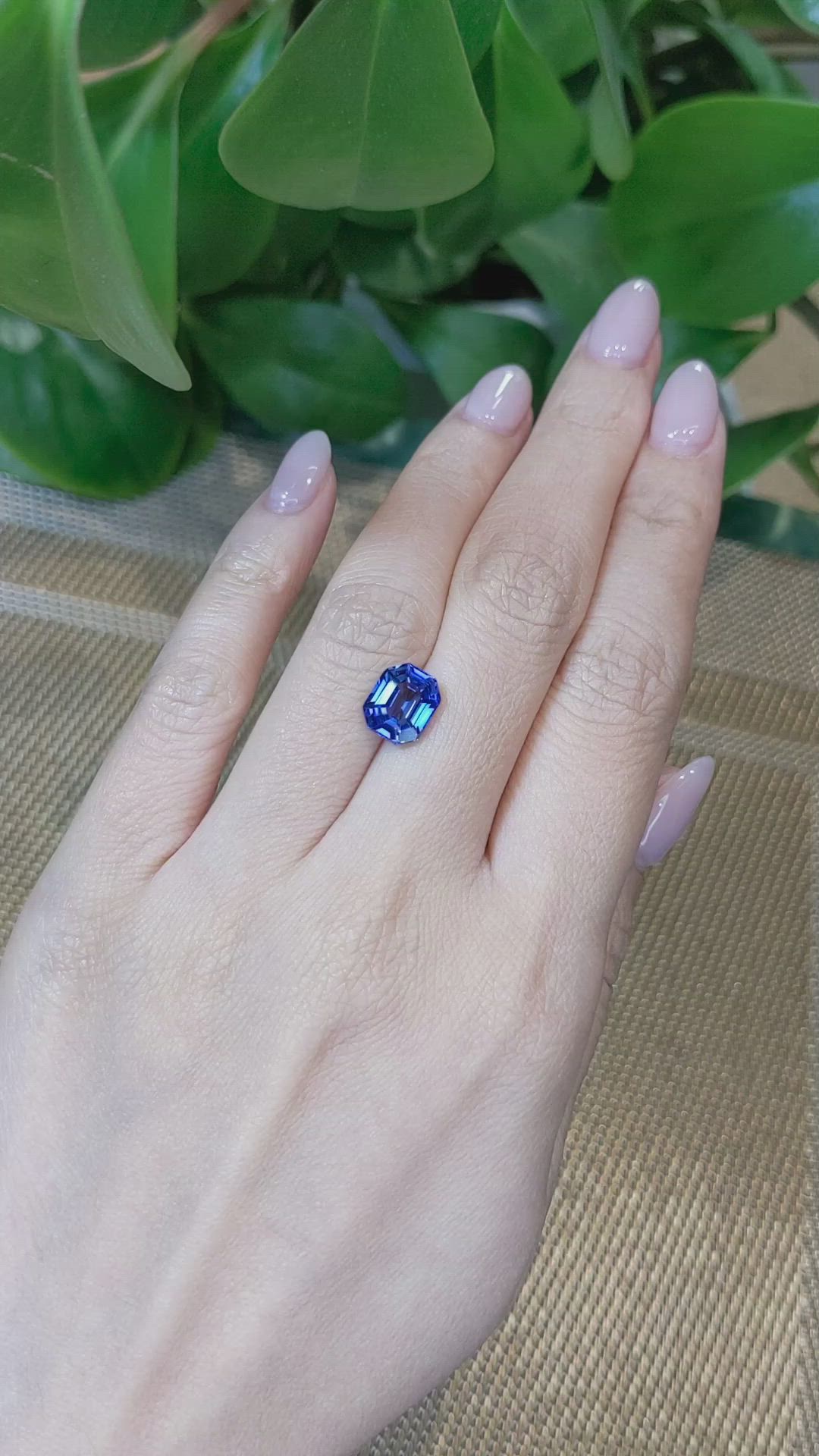 3.20 Ct. Blue Sapphire from Ceylon (Sri Lanka) Size Video