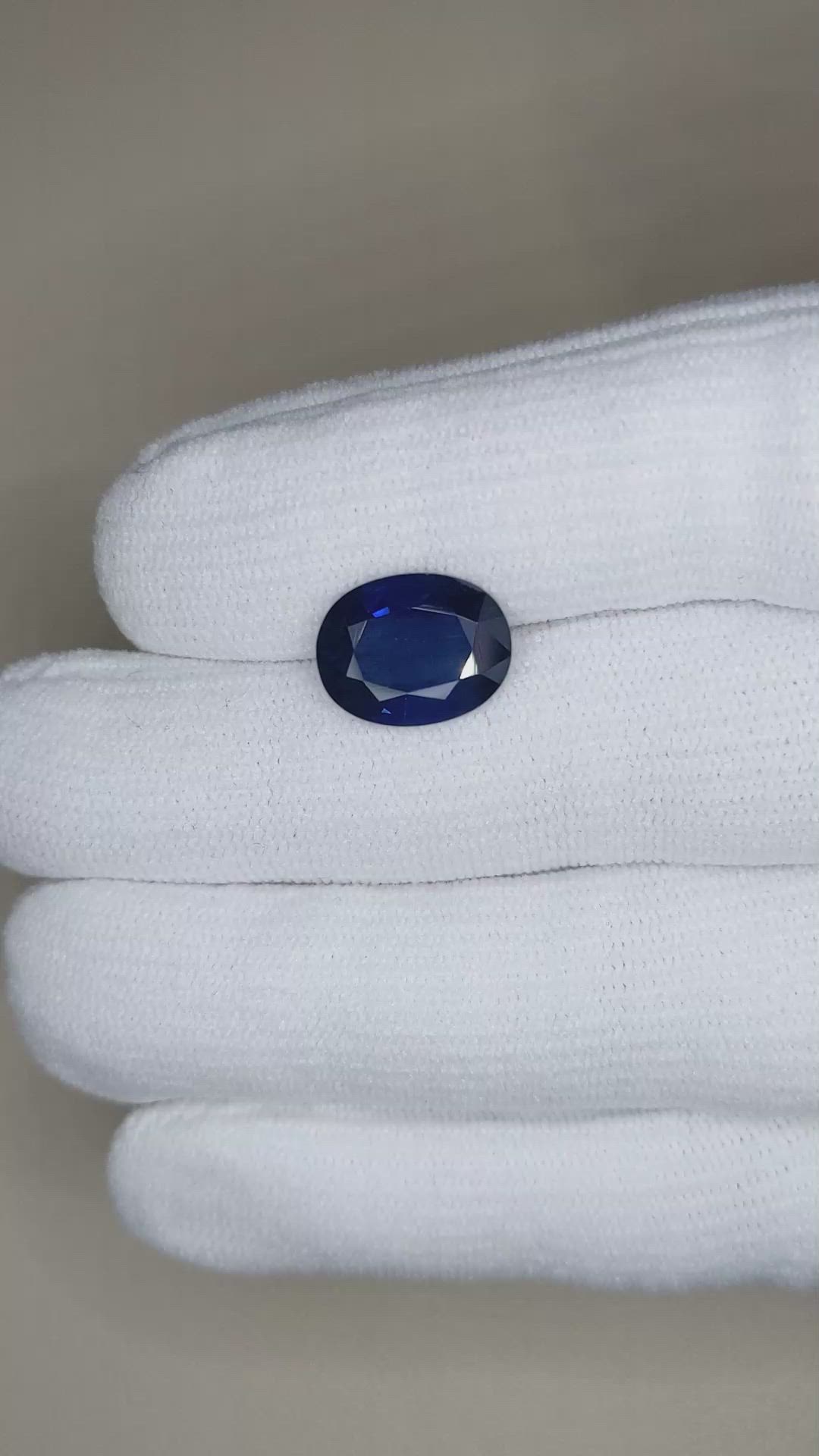 5.23 Ct. Blue Sapphire from Thailand Size Video