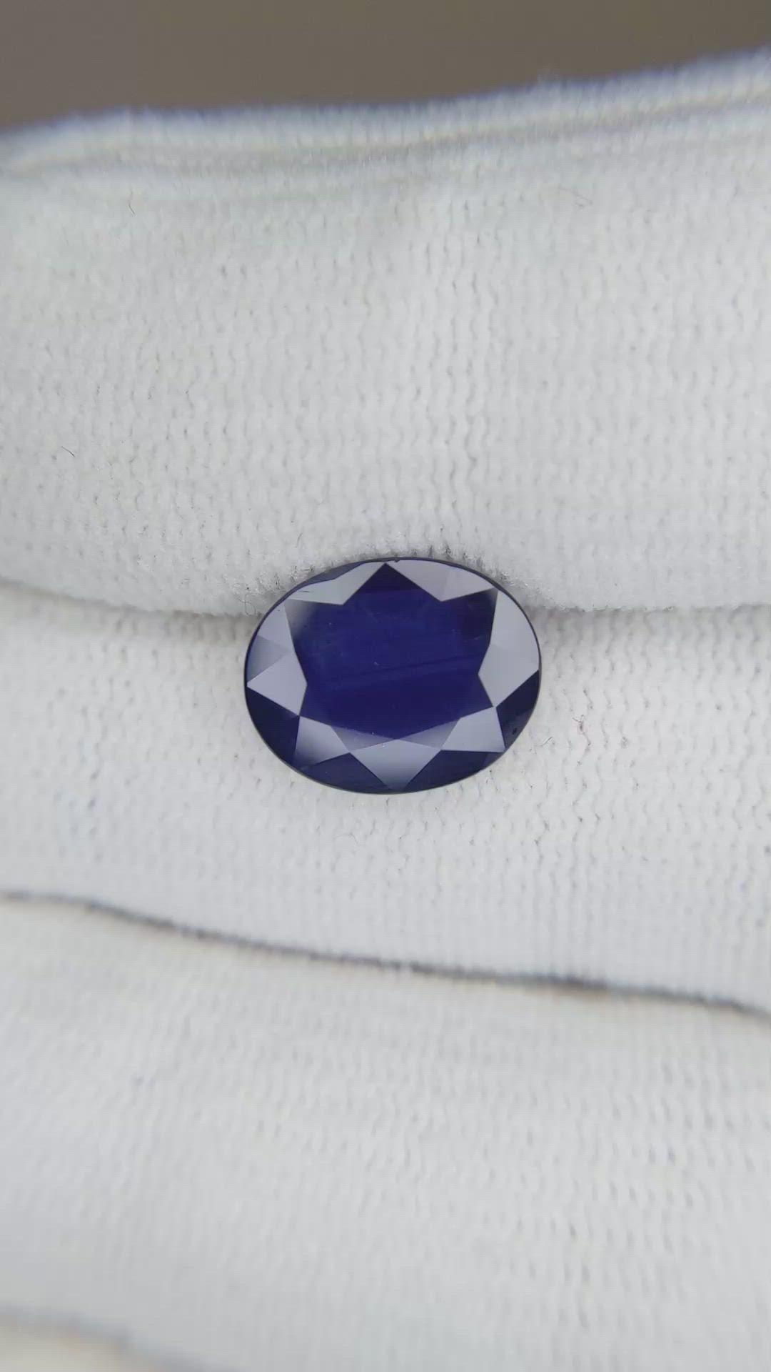 3.15 Ct. Blue Sapphire from Thailand Size Video