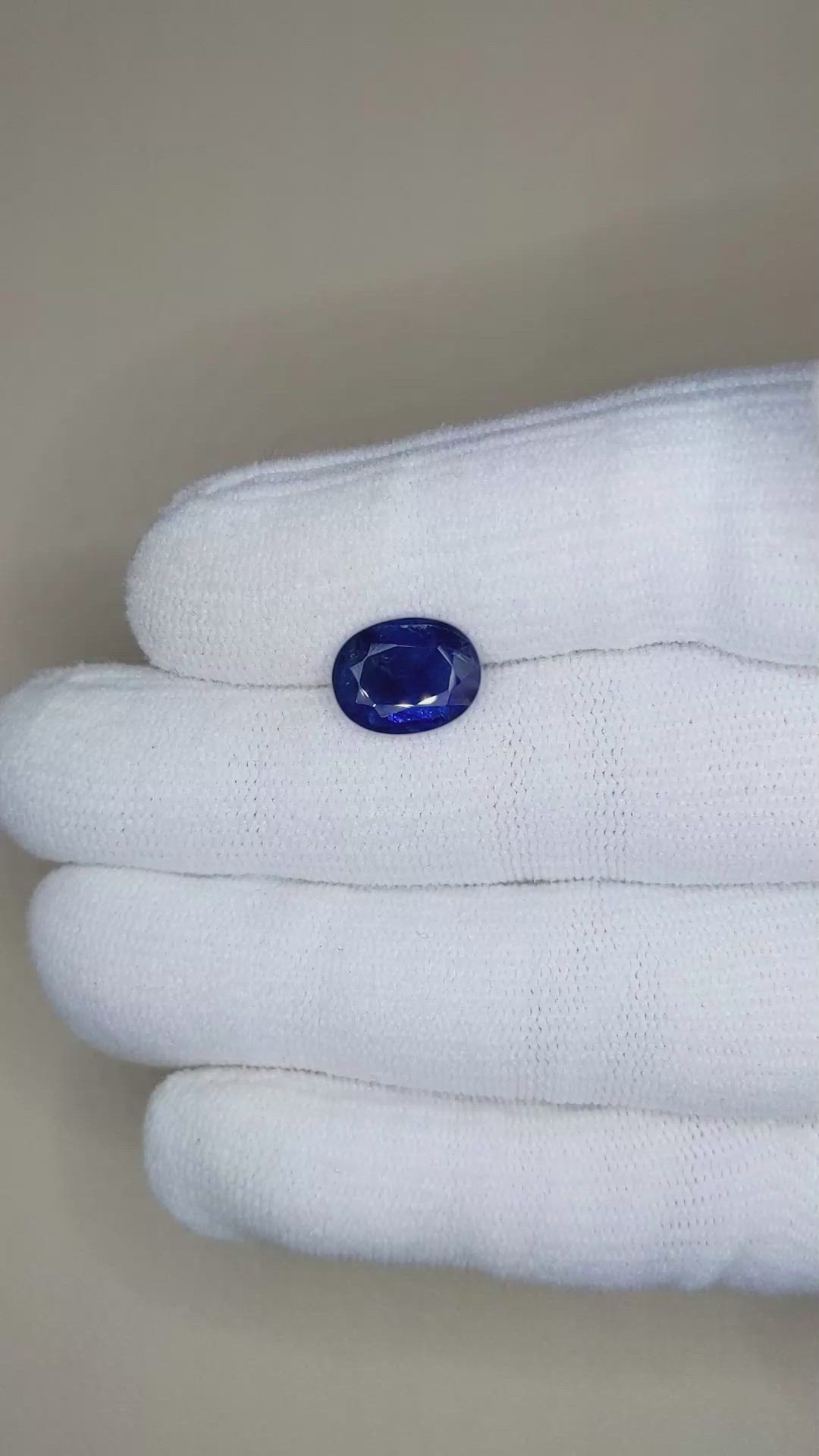 4.21 Ct. Blue Sapphire from Thailand Size Video
