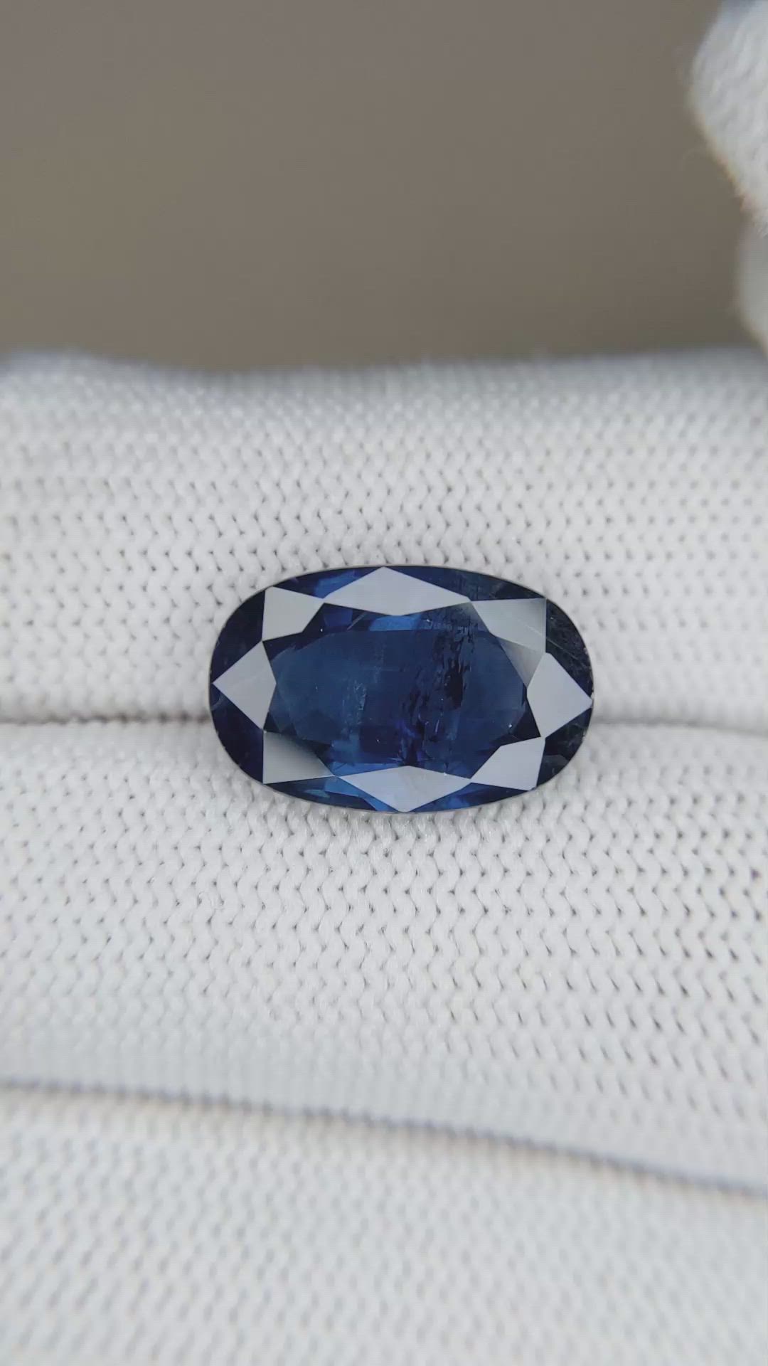 7.25 Ct. Blue Sapphire from Thailand Size Video