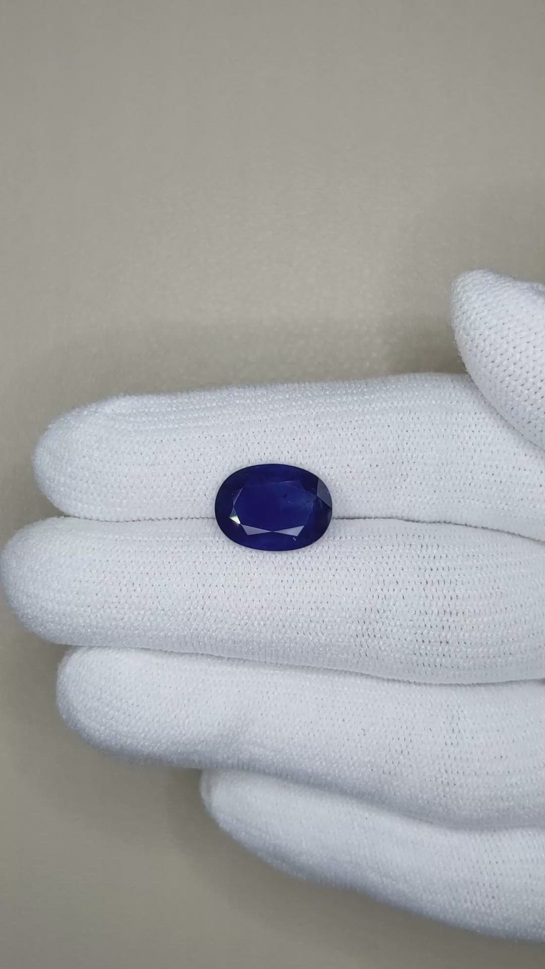 4.56 Ct. Blue Sapphire from Thailand Size Video