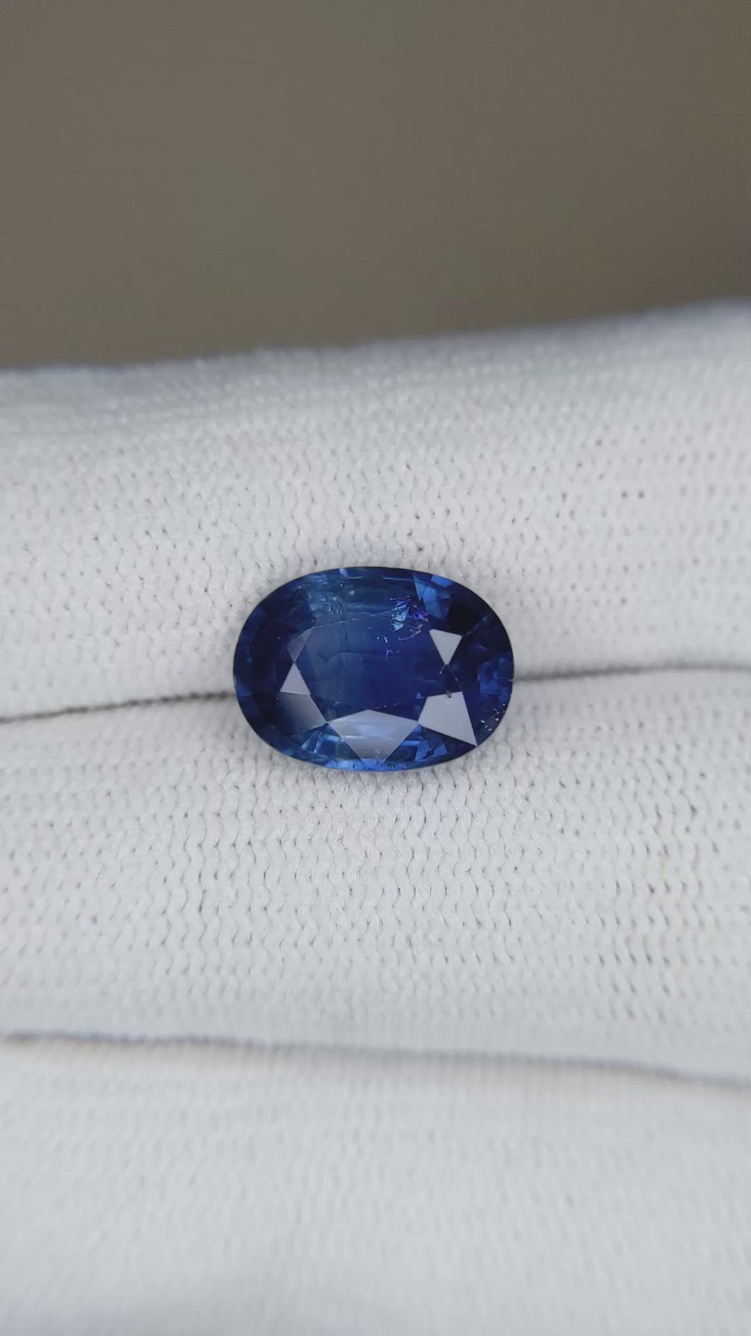 4.10 Ct. Blue Sapphire from Thailand Size Video