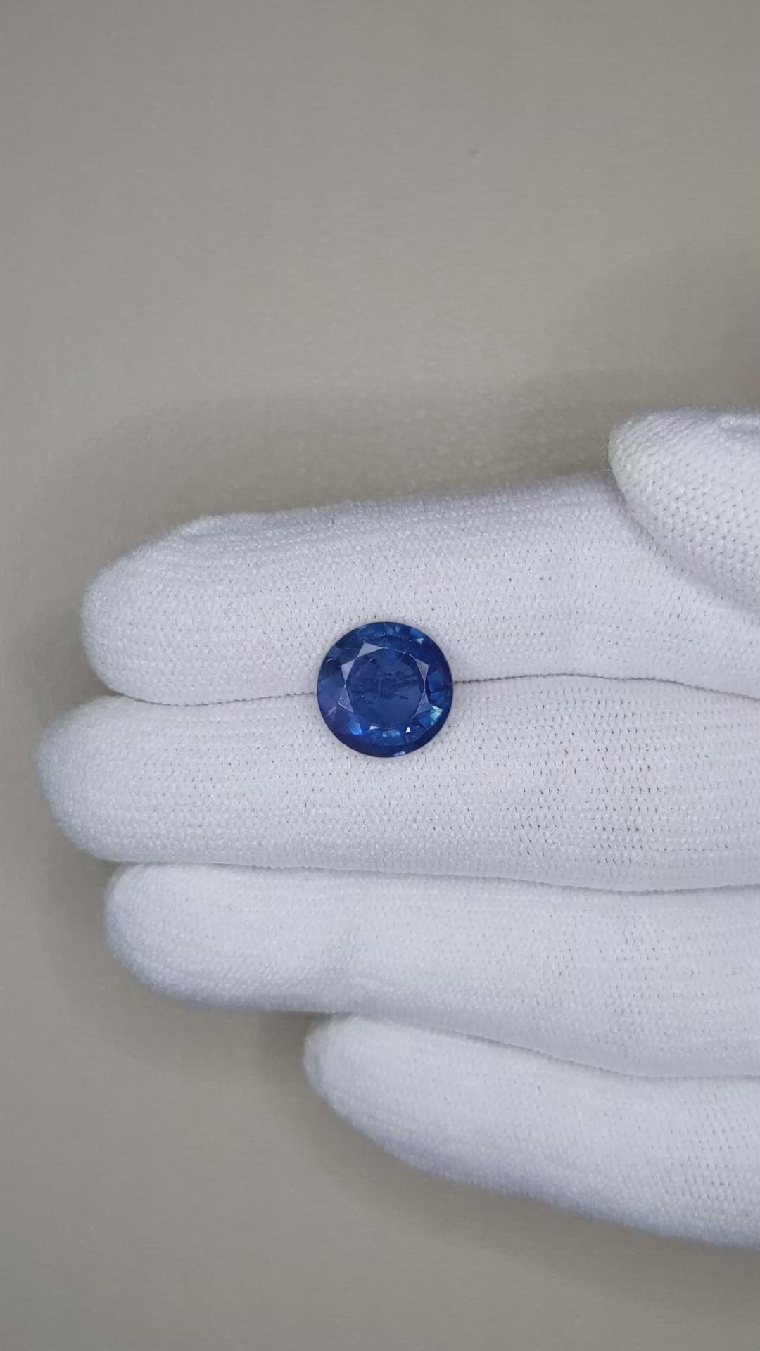 4.34 Ct. Blue Sapphire from Thailand Size Video