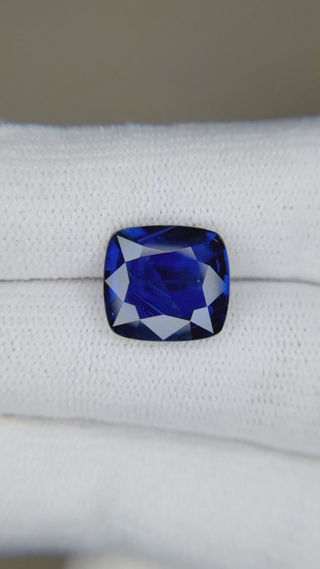 5.56 Ct. Blue Sapphire from Madagascar Size Video
