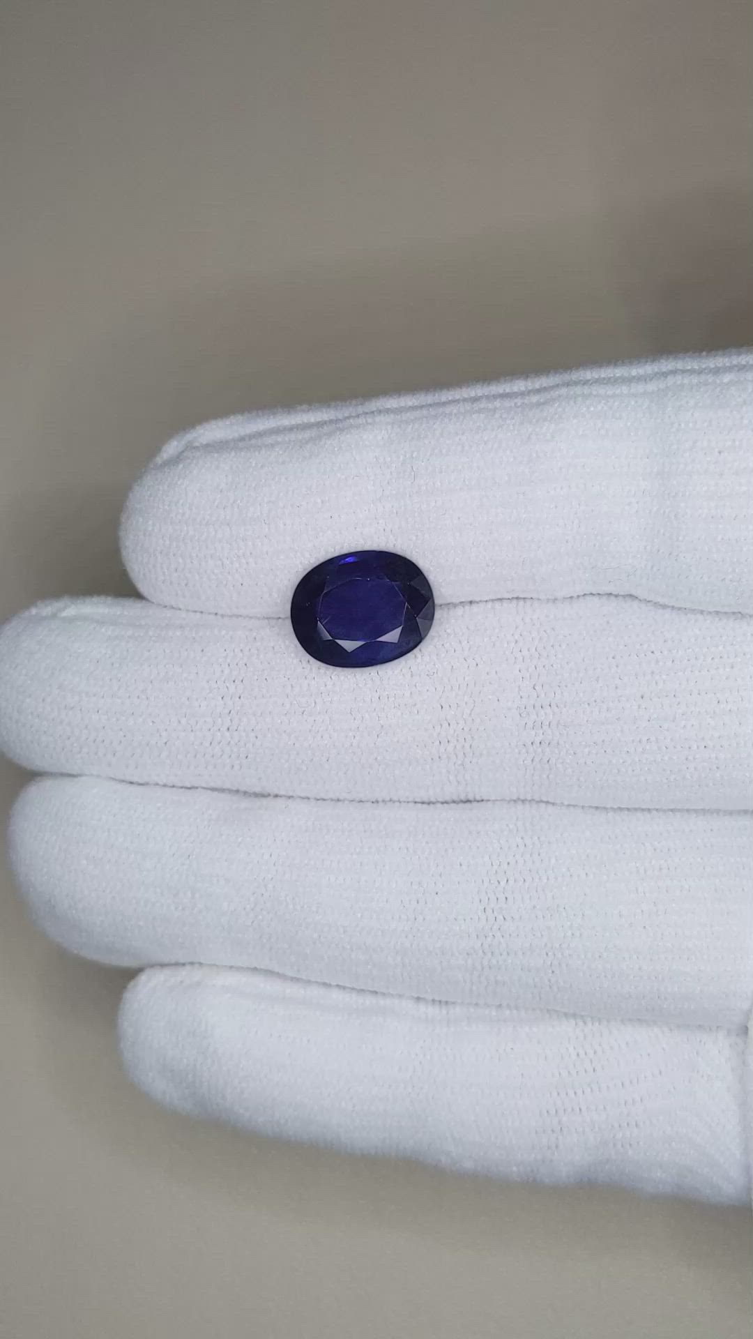 5.42 Ct. Blue Sapphire from Thailand Size Video