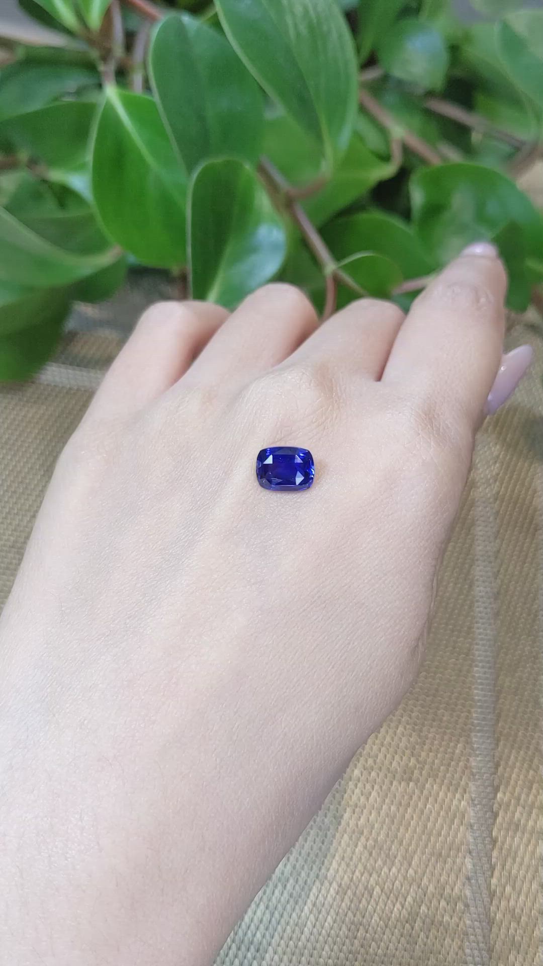 3.01 Ct. Blue Sapphire from Ceylon (Sri Lanka) Size Video