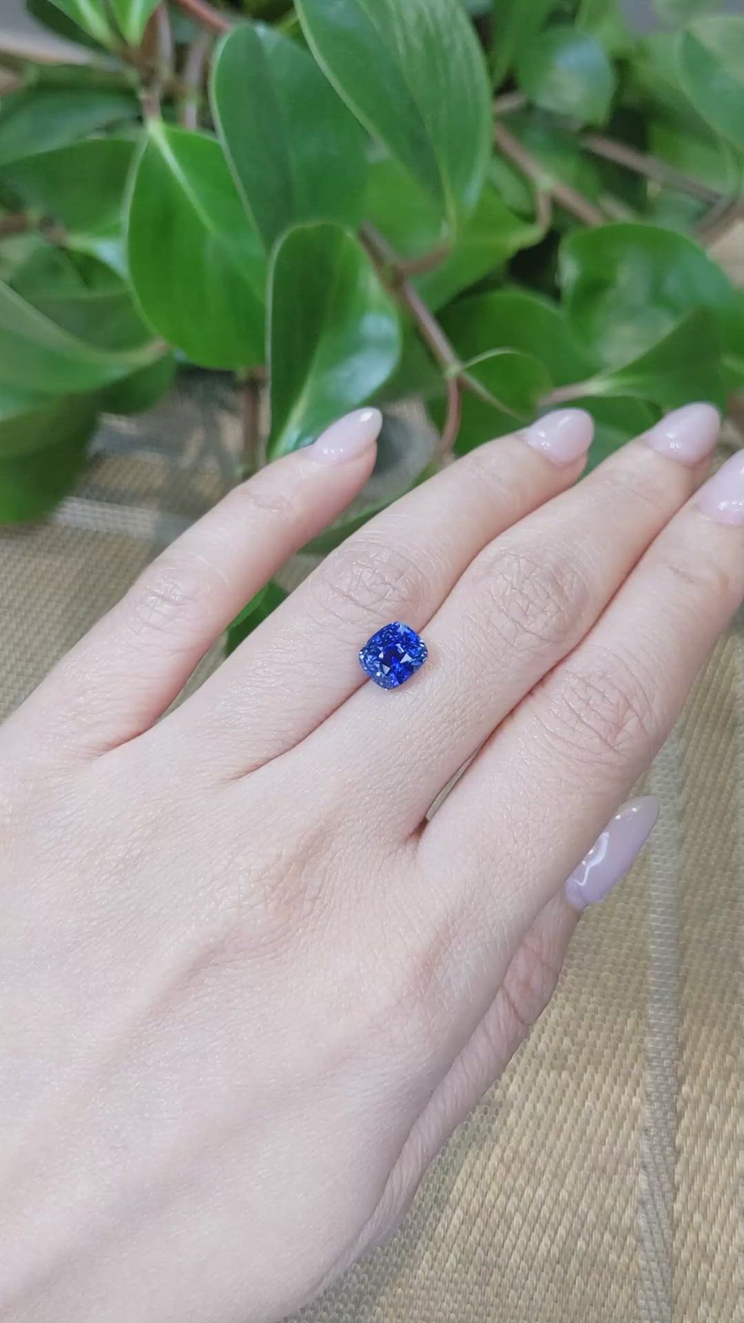 3.16 Ct. Blue Sapphire from Ceylon (Sri Lanka) Size Video