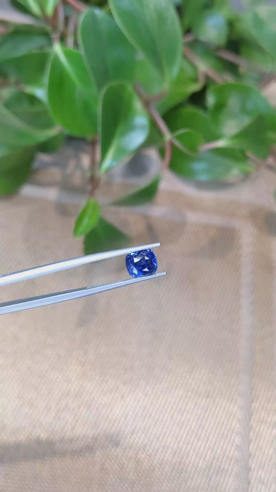 3.16 Ct. Blue Sapphire from Ceylon (Sri Lanka) Size Video