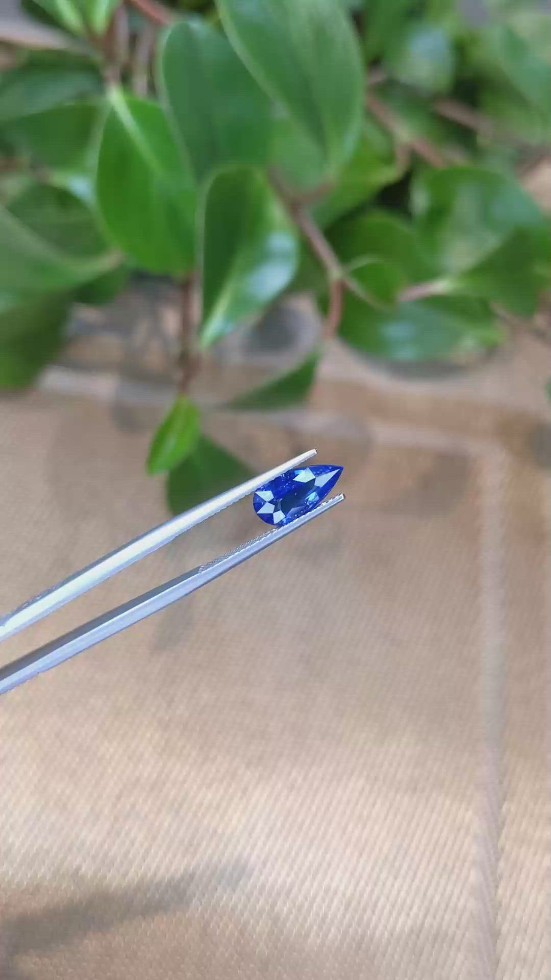 2.00 Ct. Blue Sapphire from Ceylon (Sri Lanka) Size Video