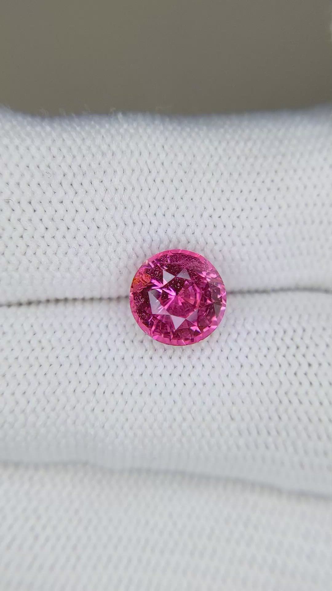 3.03 Ct. Pink Sapphire from Ceylon (Sri Lanka) Size Video