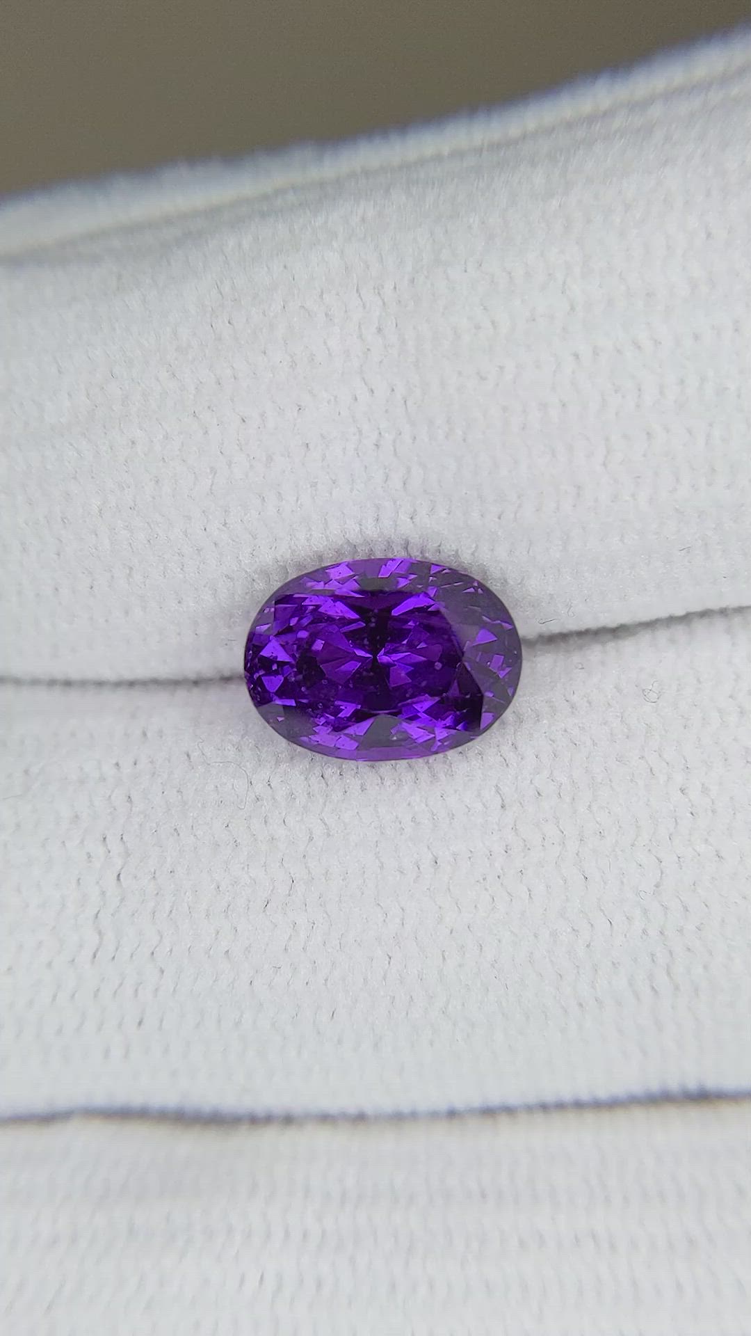 3.55 Ct. Purple Sapphire from Ceylon (Sri Lanka) Size Video
