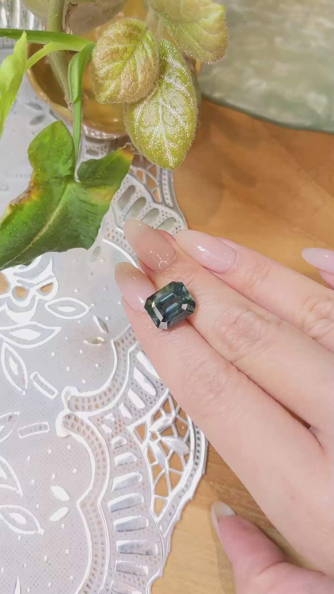 11.94 Ct. Green Sapphire from Ceylon (Sri Lanka) Size Video