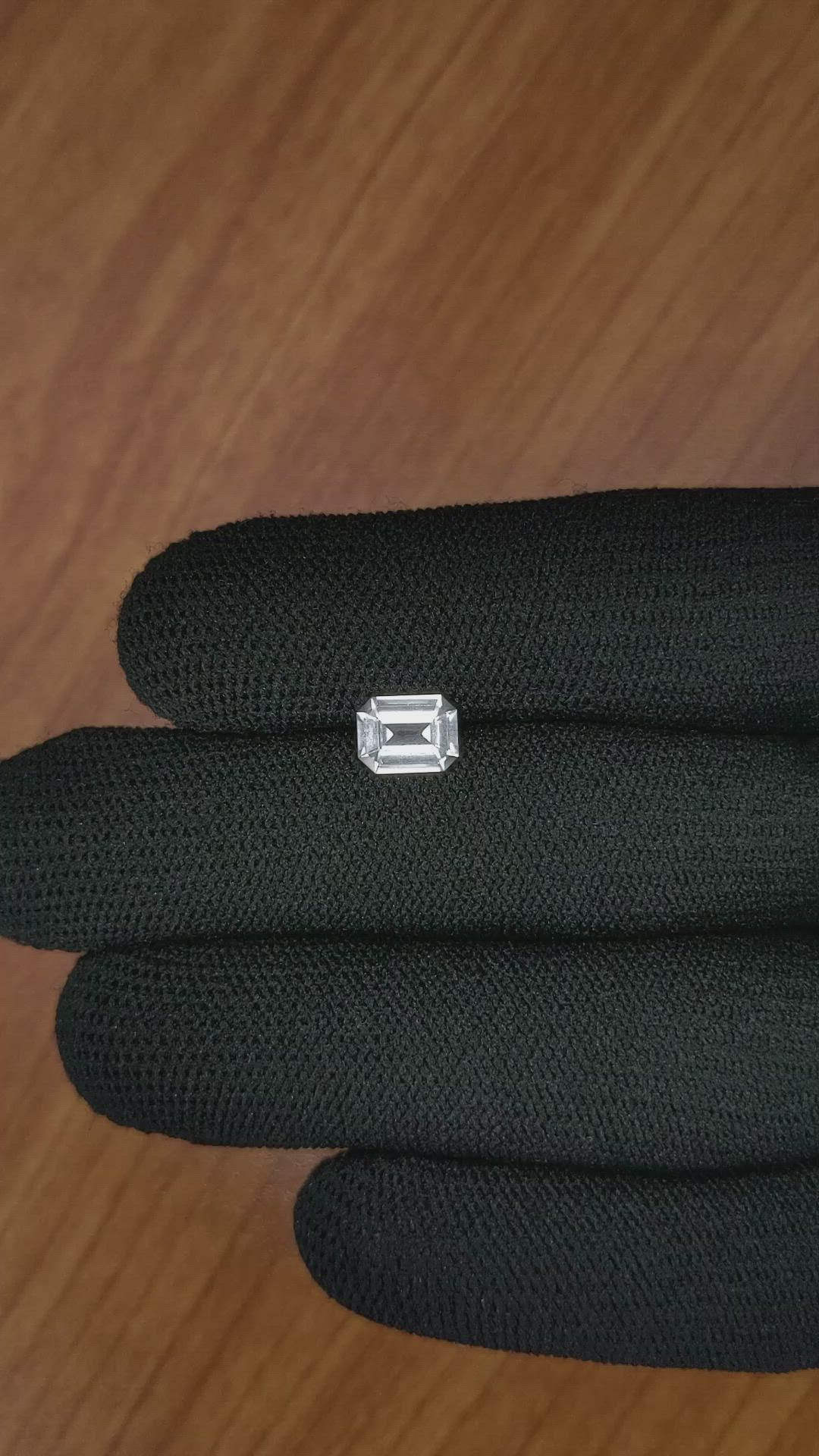 1.19 Ct. White Sapphire from Ceylon (Sri Lanka) Size Video
