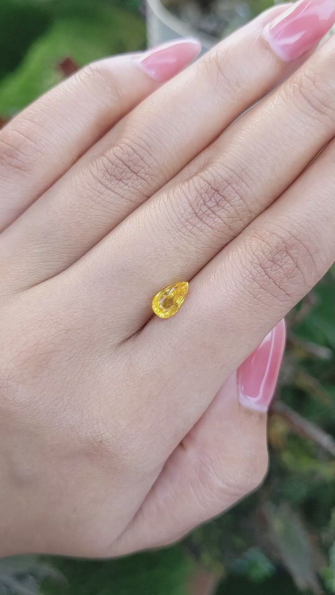 1.21 Ct. Orangish Yellow Sapphire from Ceylon (Sri Lanka) Size Video