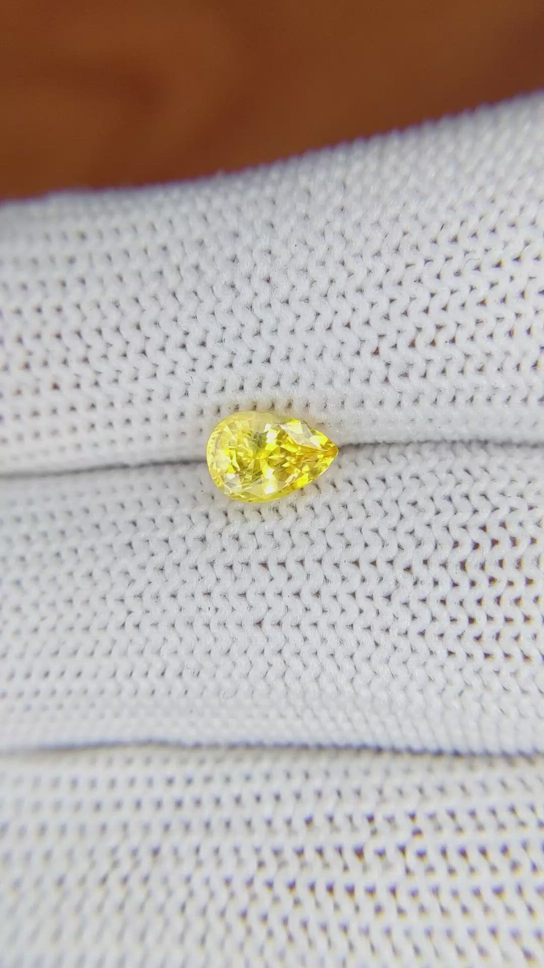 1.11 Ct. Yellow Sapphire from Ceylon (Sri Lanka) Size Video