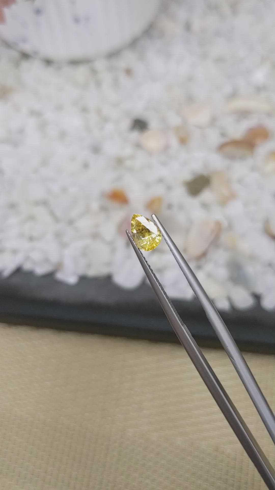 1.11 Ct. Yellow Sapphire from Ceylon (Sri Lanka) Size Video