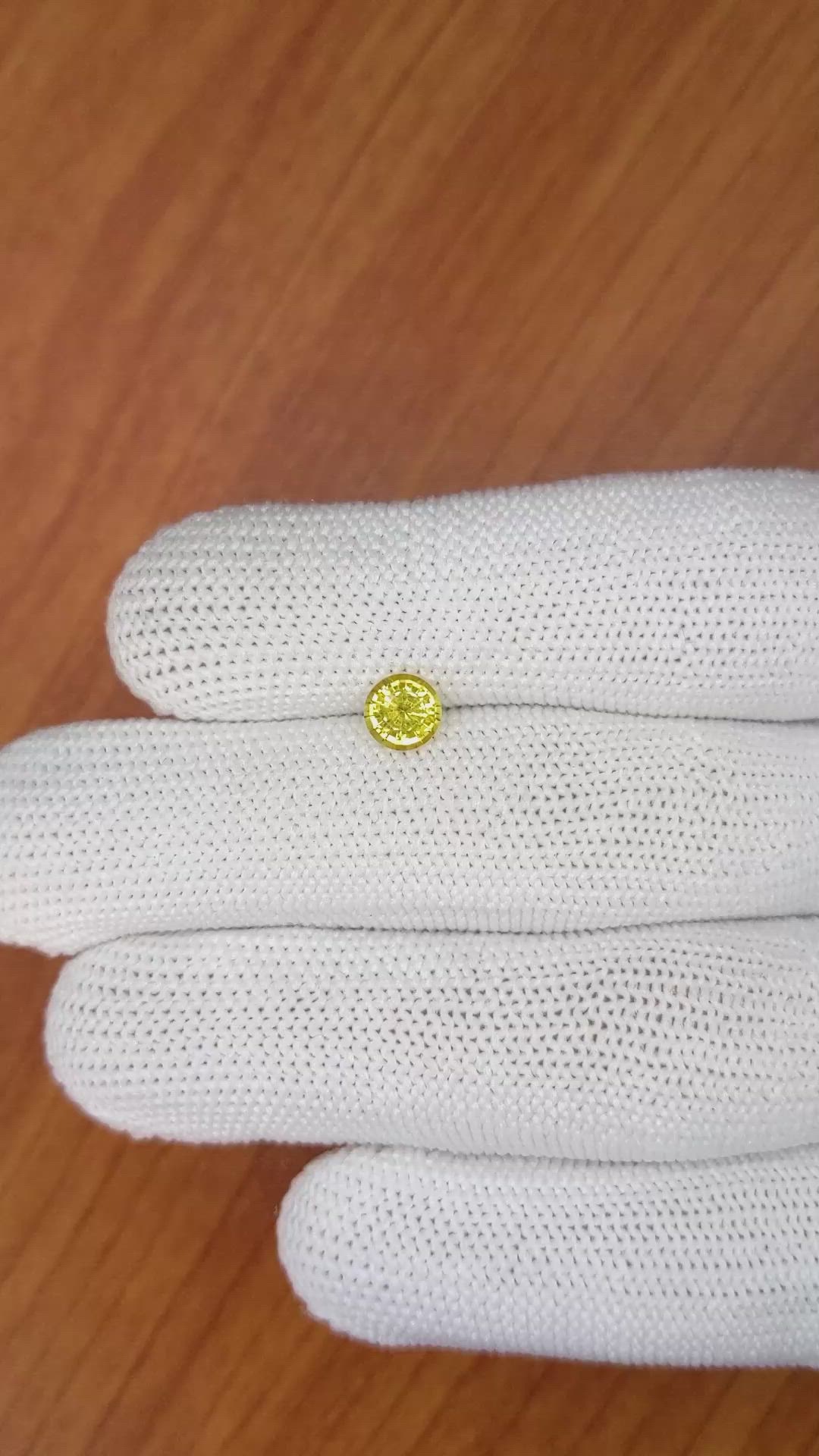 0.93 Ct. Yellow Sapphire from Ceylon (Sri Lanka) Size Video