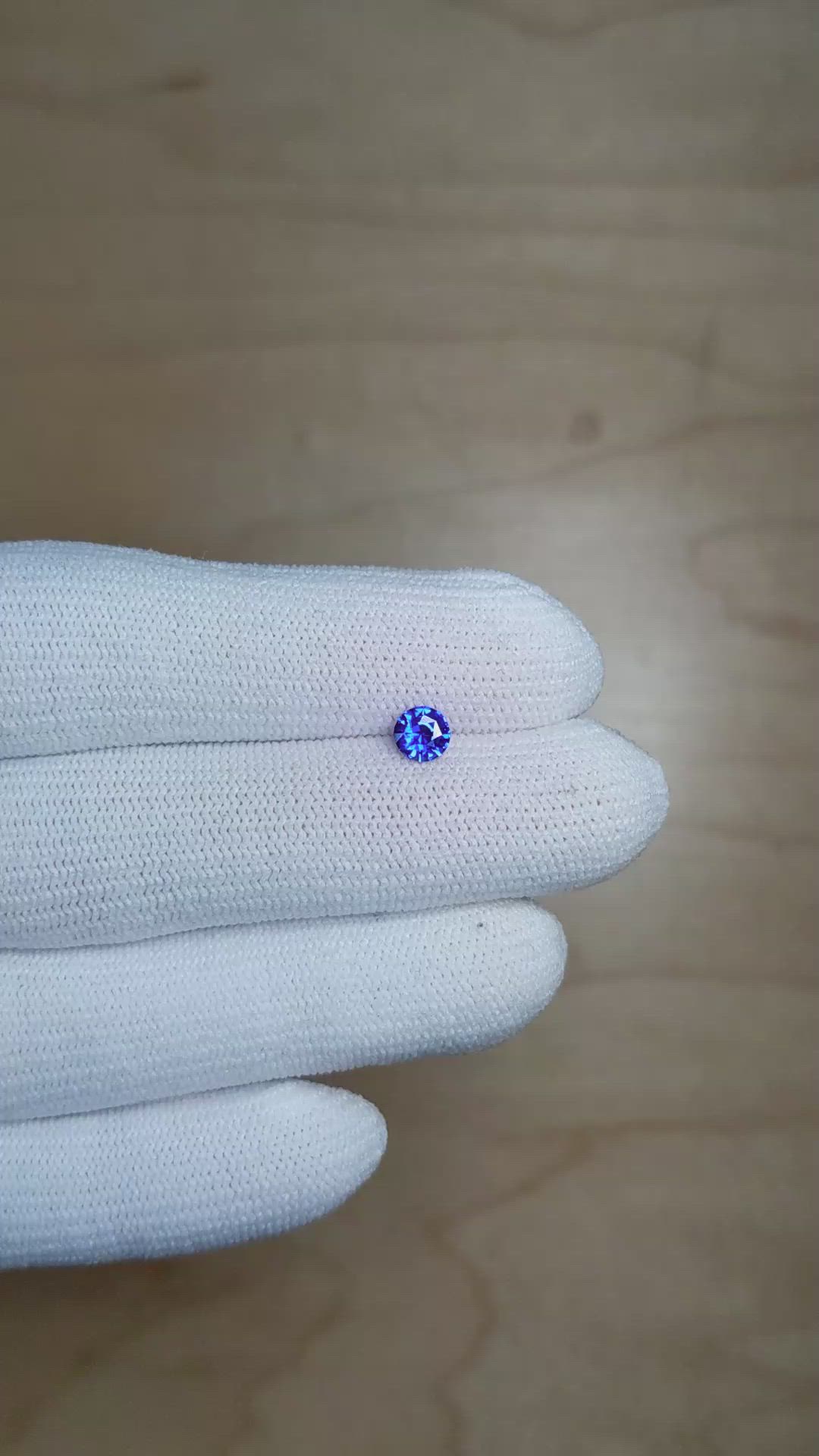 0.50 Ct. Blue Sapphire from Ceylon (Sri Lanka) Size Video
