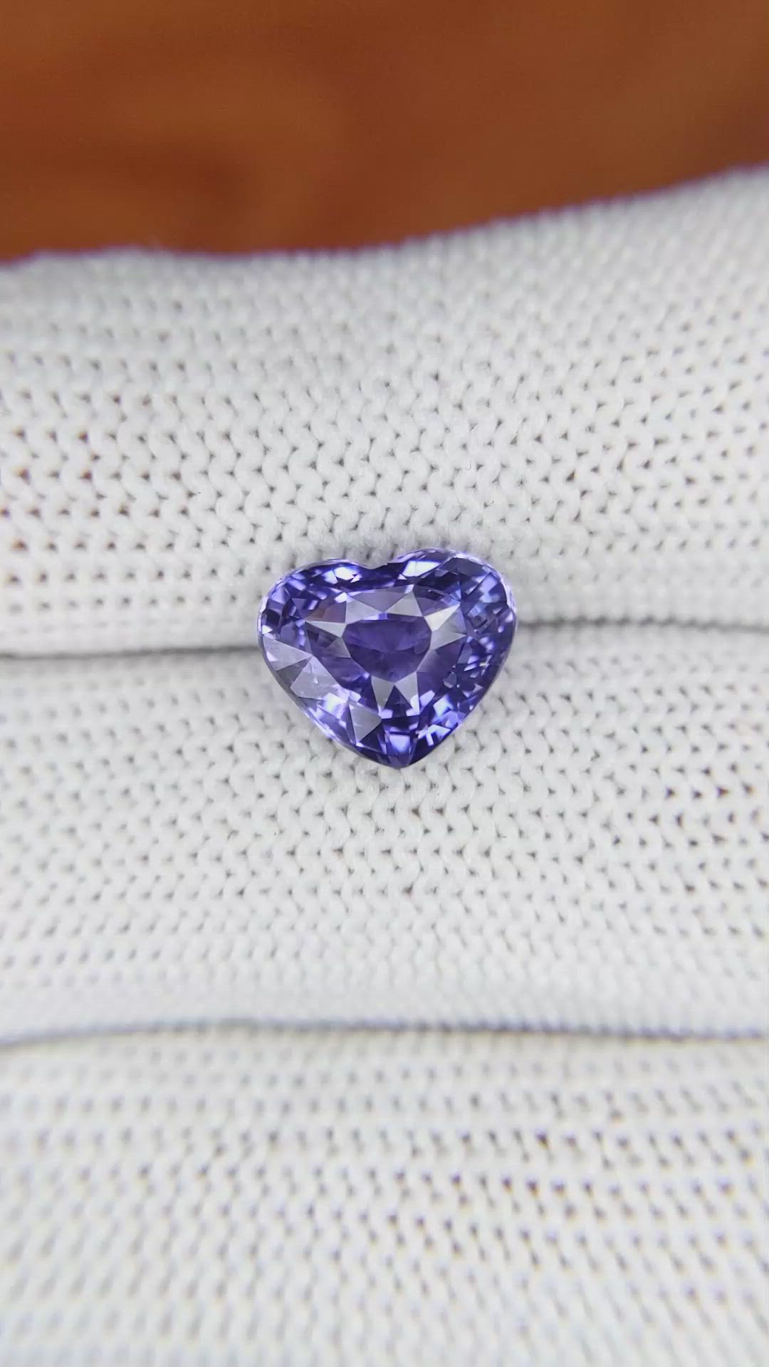 4.04 Ct. Purple Sapphire from Ceylon (Sri Lanka) Size Video