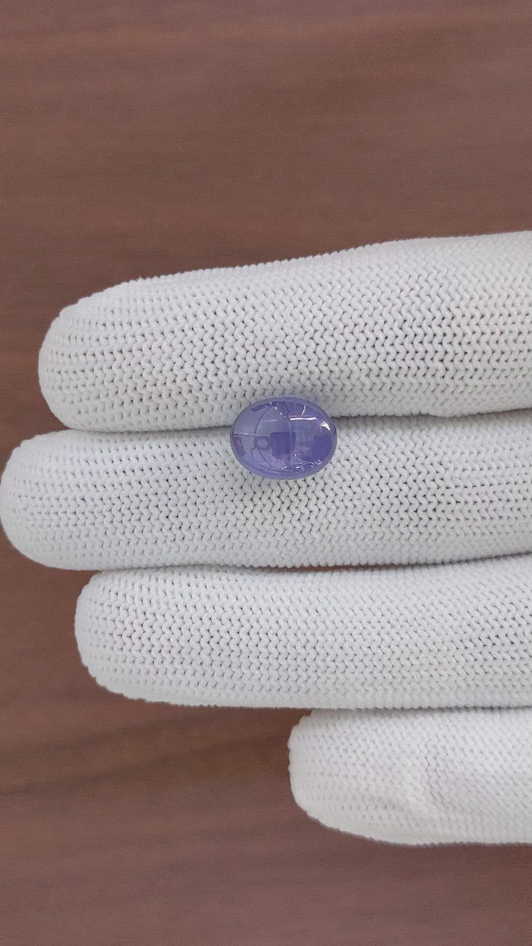 8.58 Ct. Violet Star Sapphire from Ceylon (Sri Lanka) Size Video