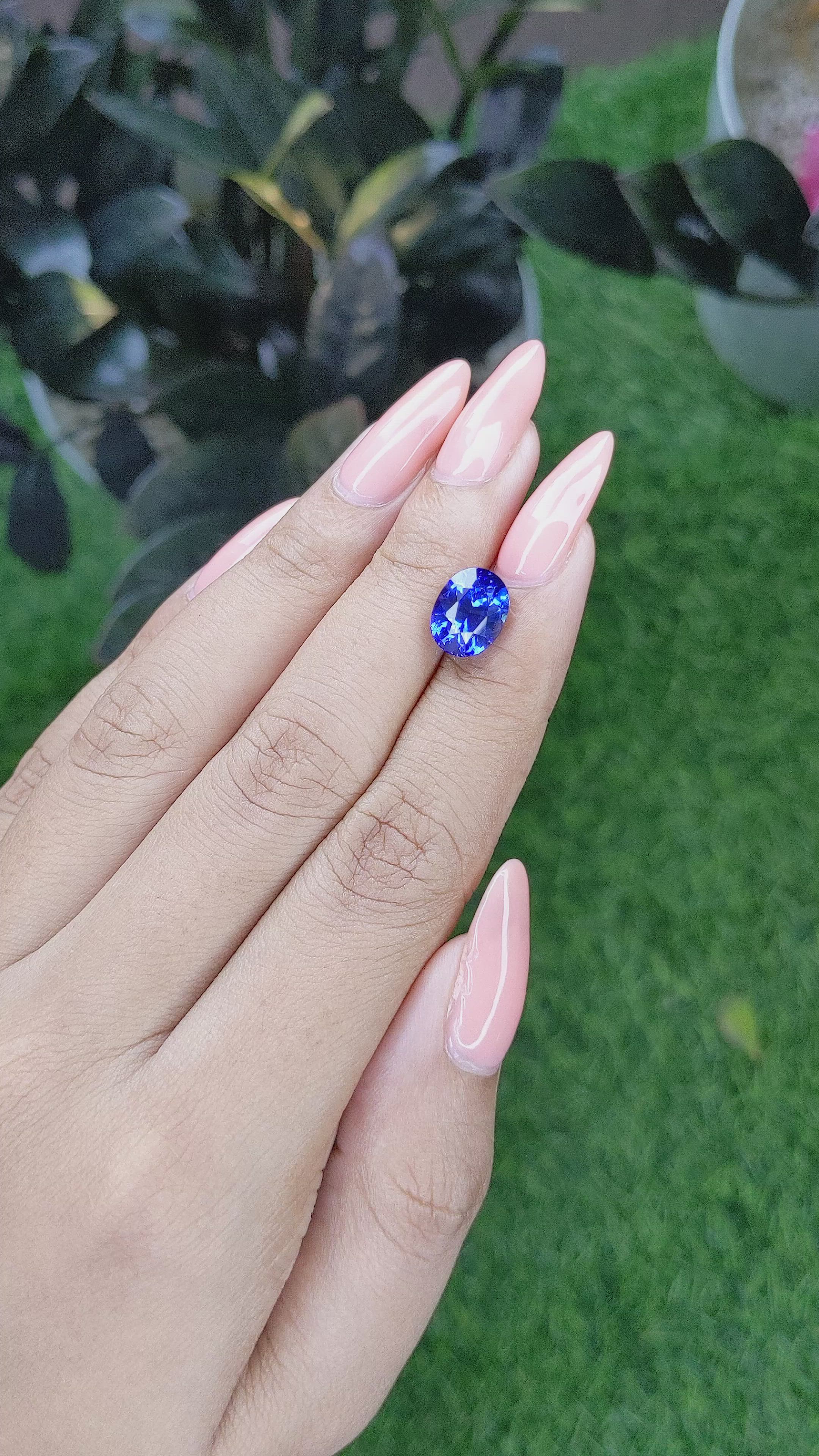 4.50 Ct. Blue Sapphire from Ceylon (Sri Lanka) Size Video