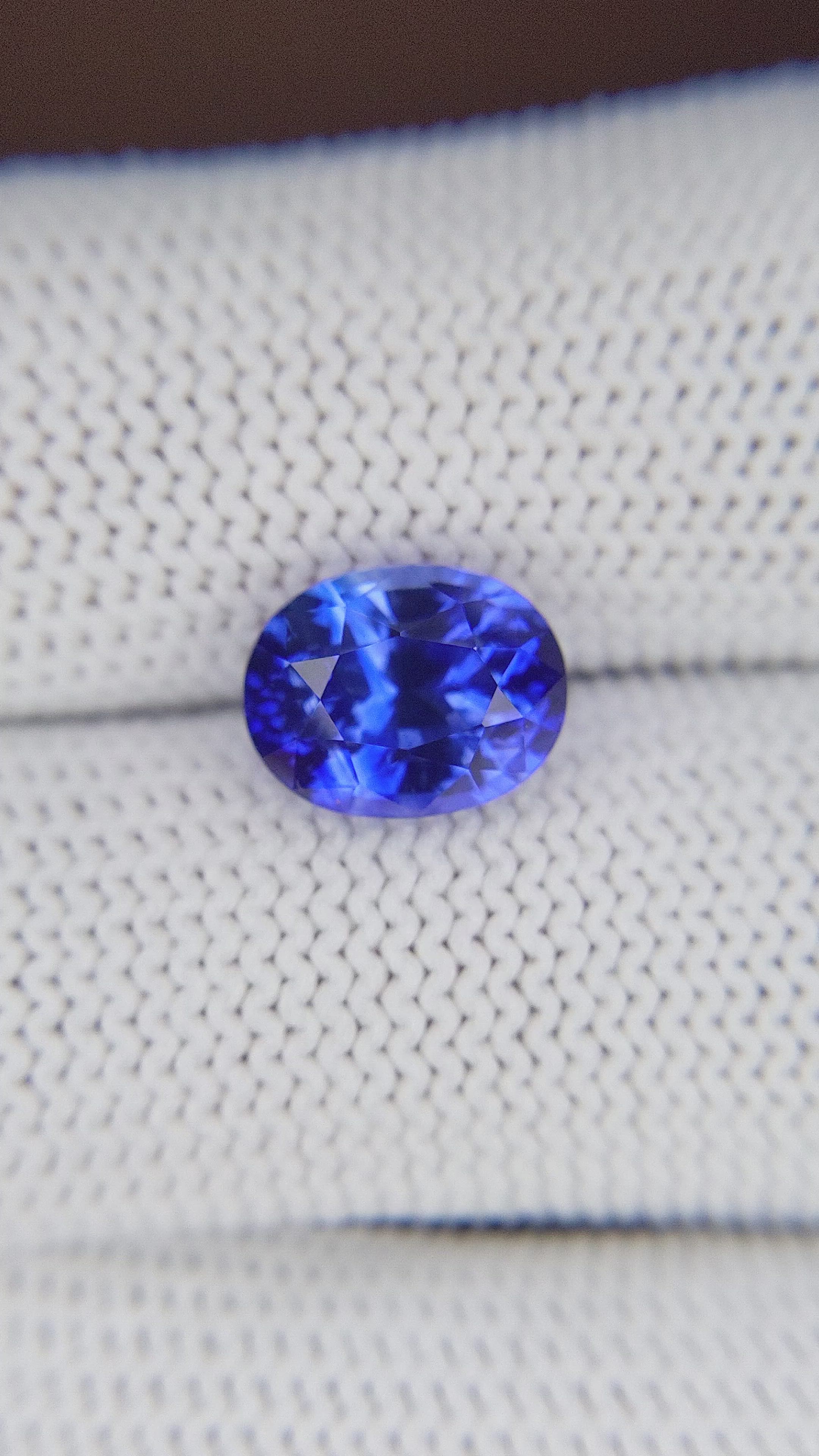4.50 Ct. Blue Sapphire from Ceylon (Sri Lanka) Size Video