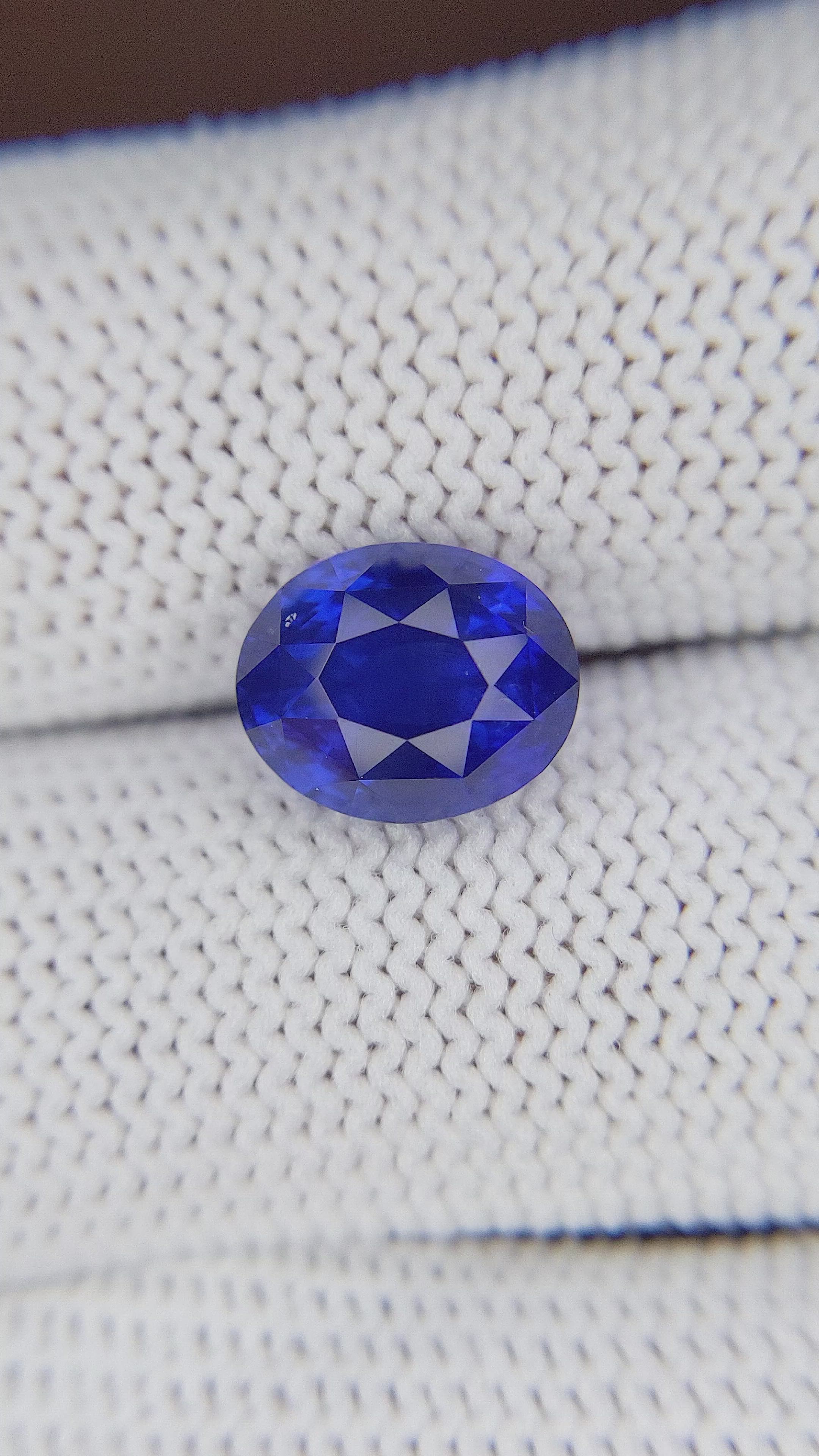 4.62 Ct. Blue Sapphire from Madagascar Size Video