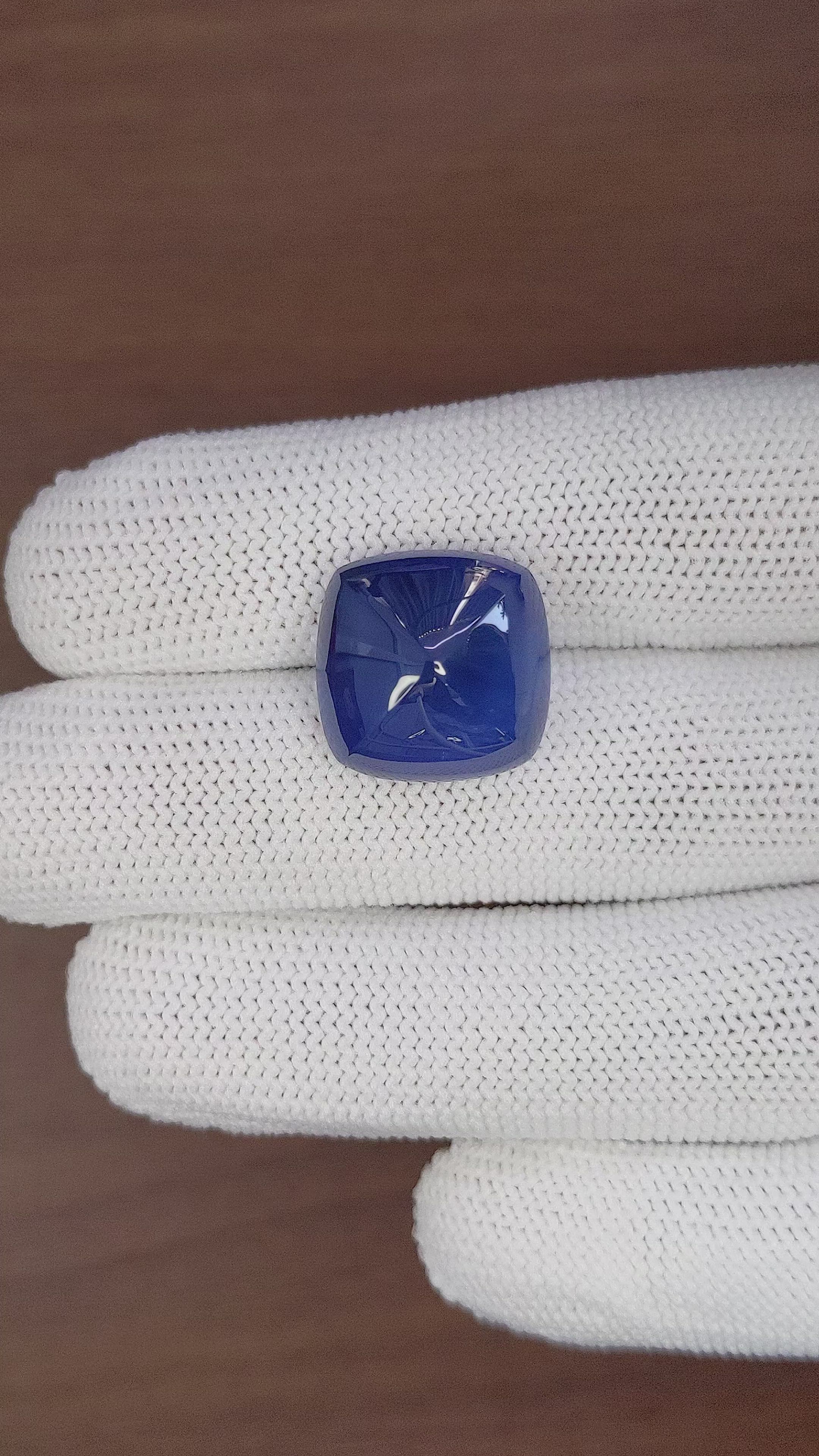 26.51 Ct. Blue Sapphire from Ceylon (Sri Lanka) Size Video